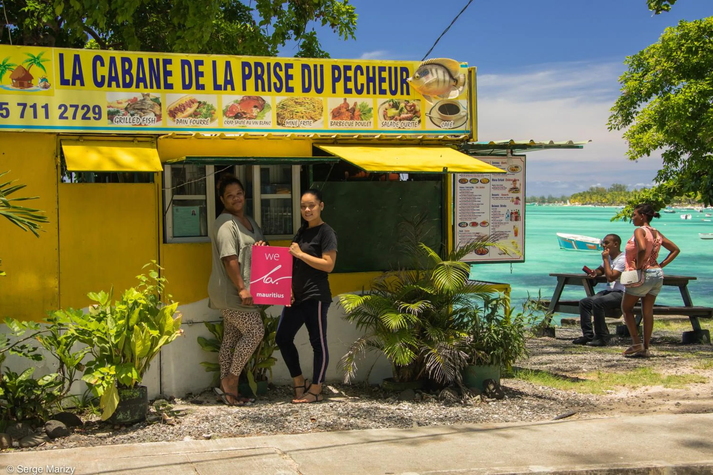 Restaurant/places to eat in Bel Azur Beach Residence by LOV Mauritius