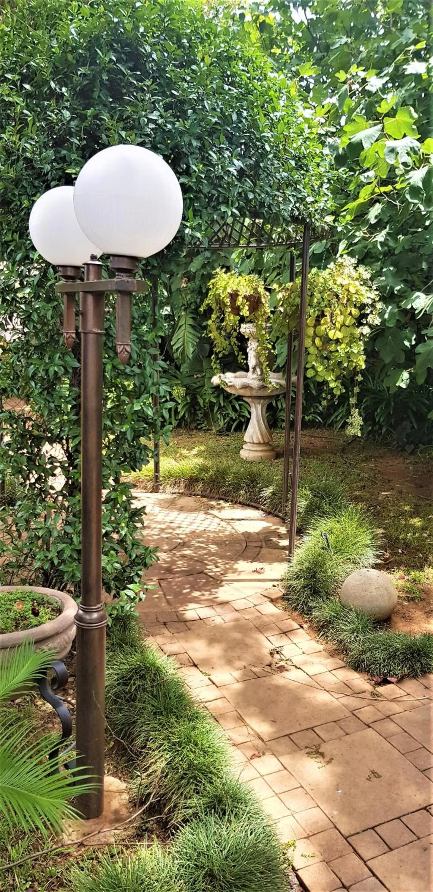 Day in Constantia Manor Guest House