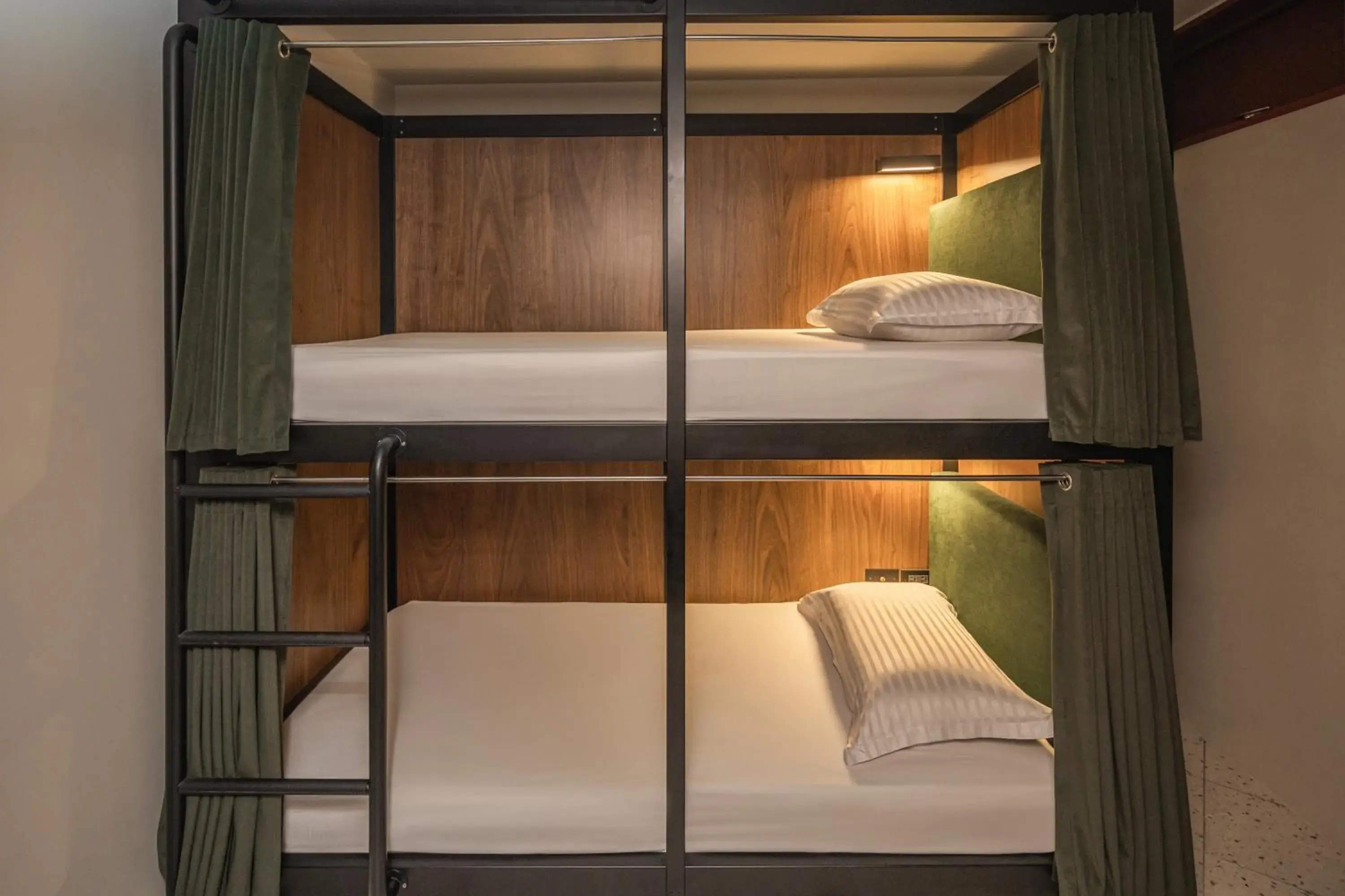 Mixed Dormitory Room in 天下南隅 Provintia Hotel Mixed Dormitory Room in 天下南隅 Provintia Hotel