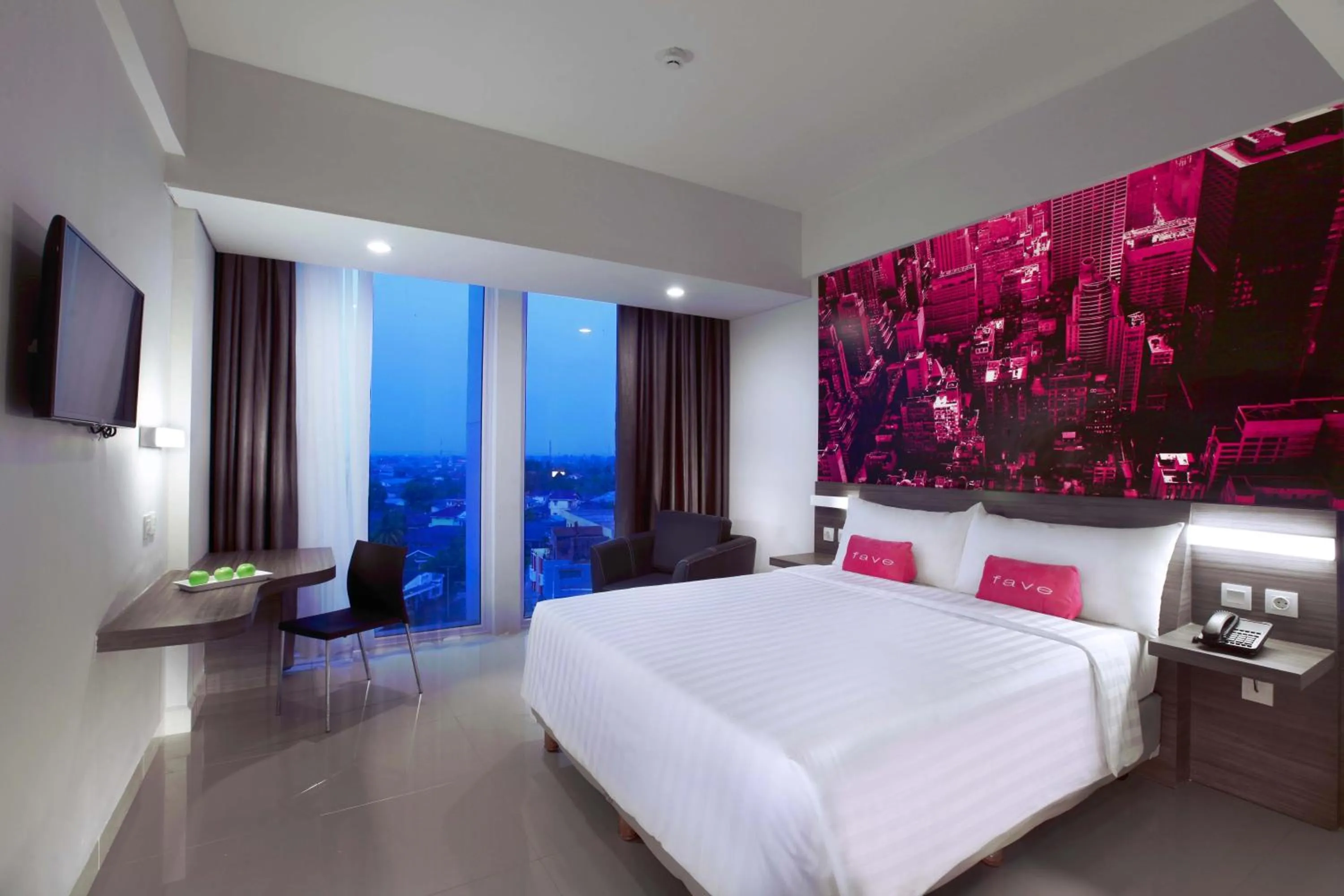 Photo of the whole room, Bed in favehotel Pekanbaru