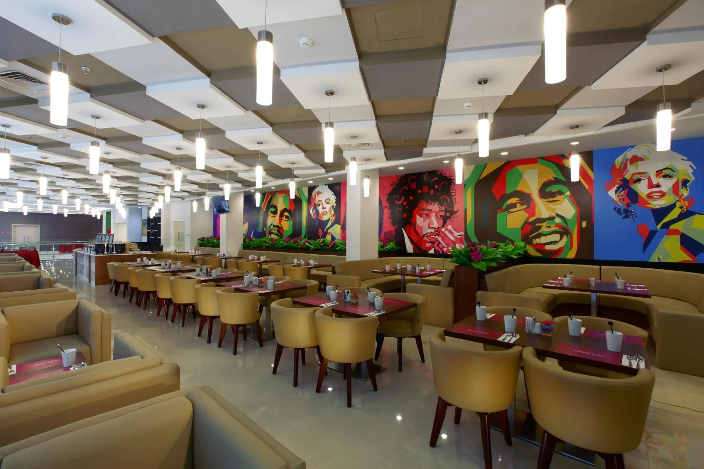 Restaurant/places to eat in favehotel Pekanbaru