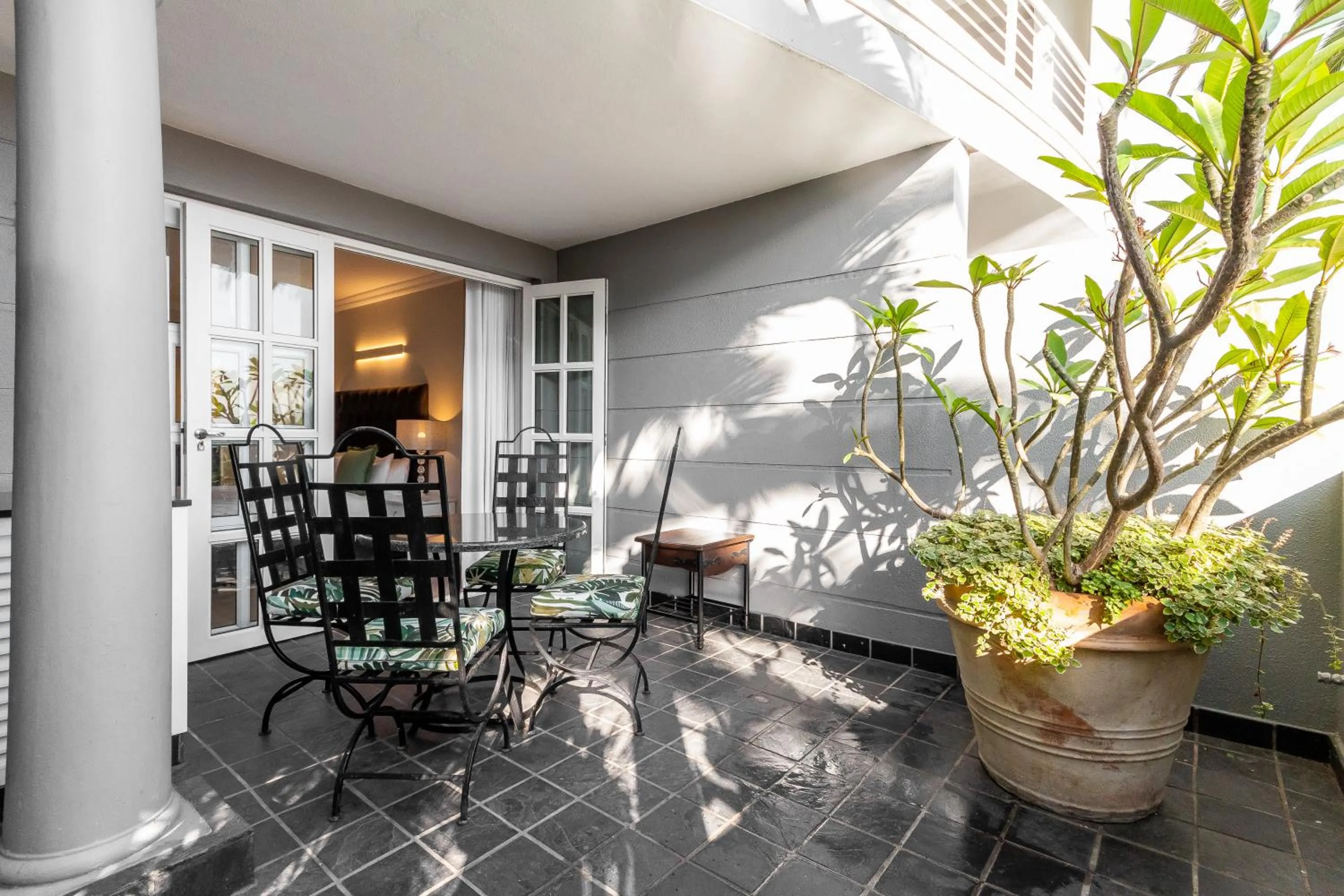 Balcony/Terrace in Romney Park Luxury Apartments by The Stay Collection