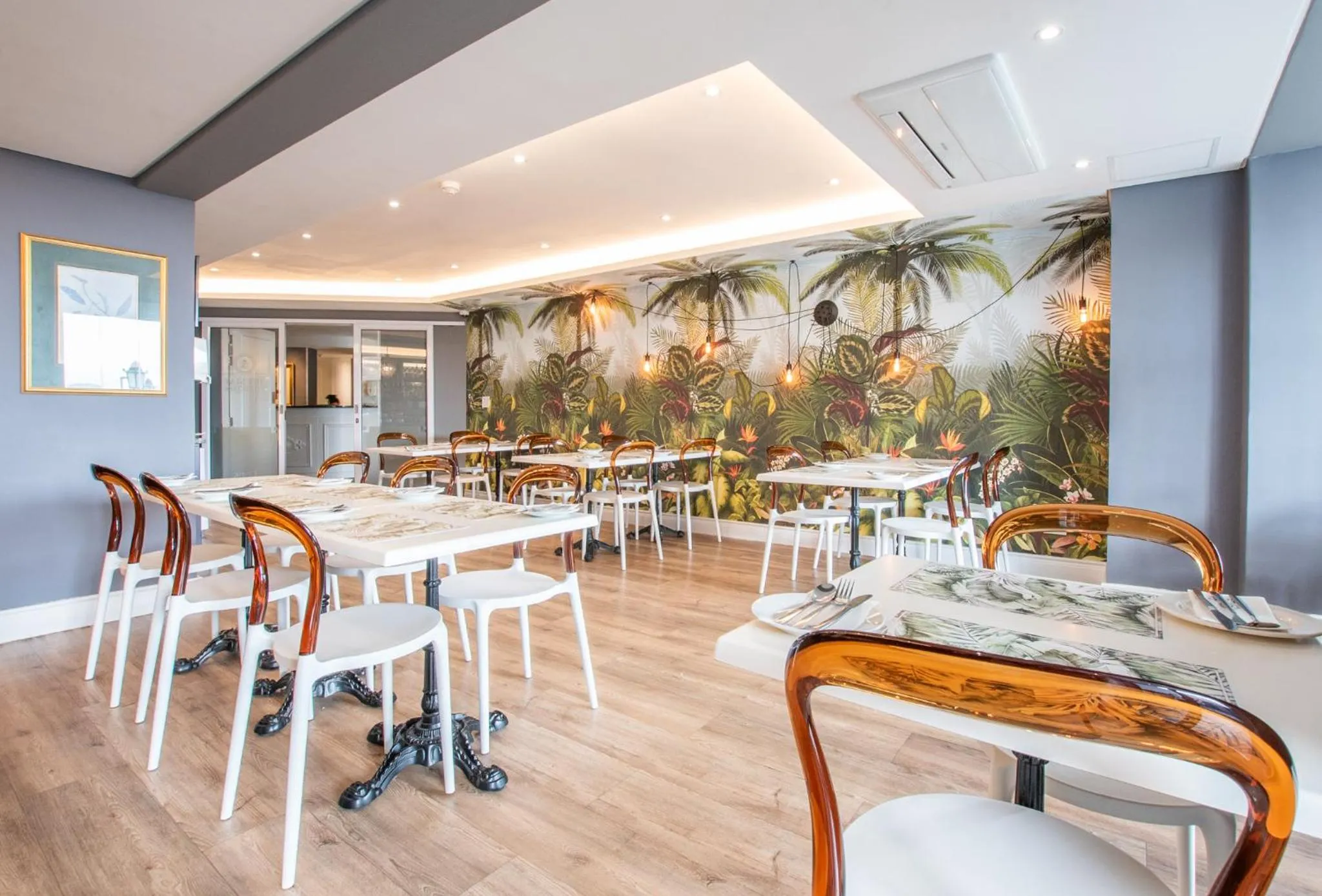 Restaurant/places to eat in Romney Park Luxury Apartments by The Stay Collection