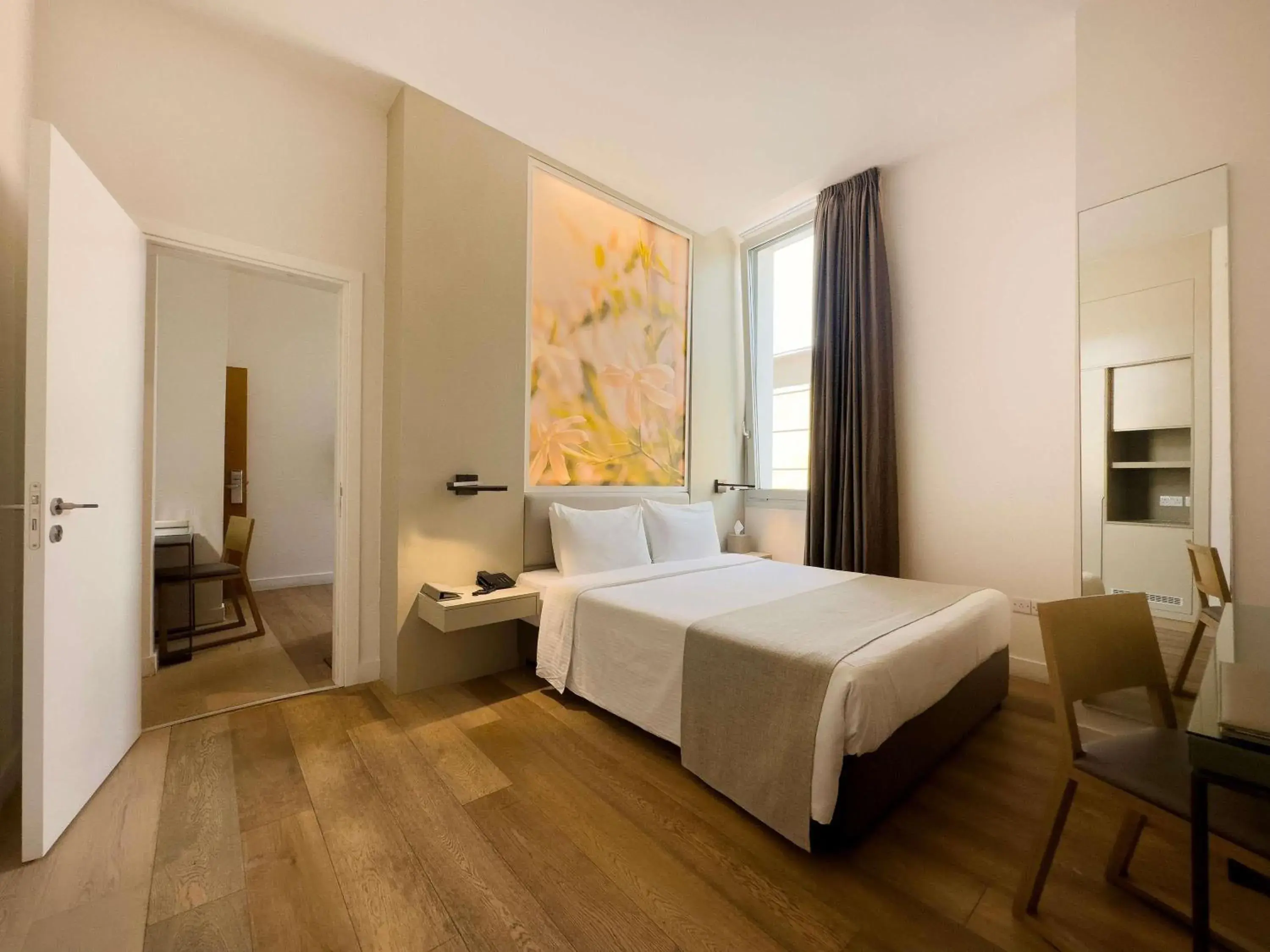 Junior Queen Suite with Sofa in The Classic Hotel Nicosia - Handwritten Collection Junior Queen Suite with Sofa in The Classic Hotel Nicosia - Handwritten Collection