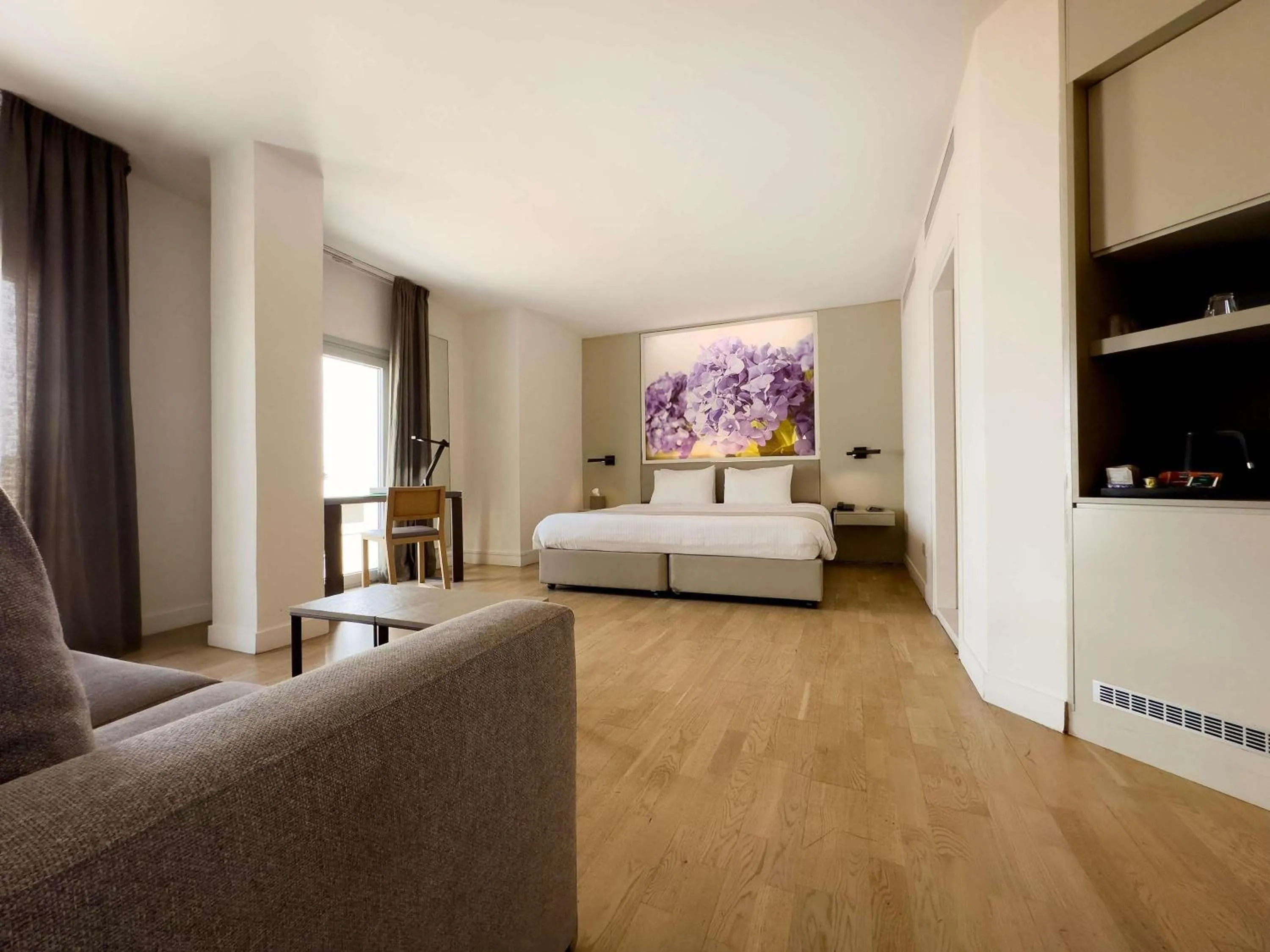 Bedroom, Bed in The Classic Hotel Nicosia - Handwritten Collection