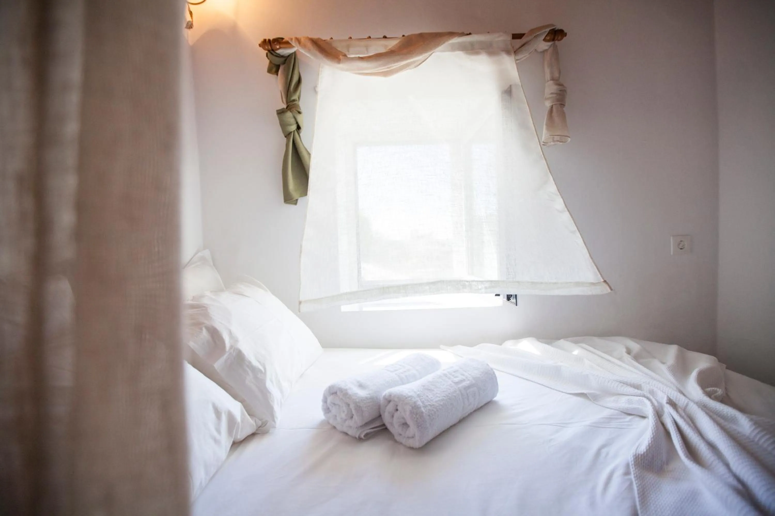 Bedroom, Bed in Arch Villa