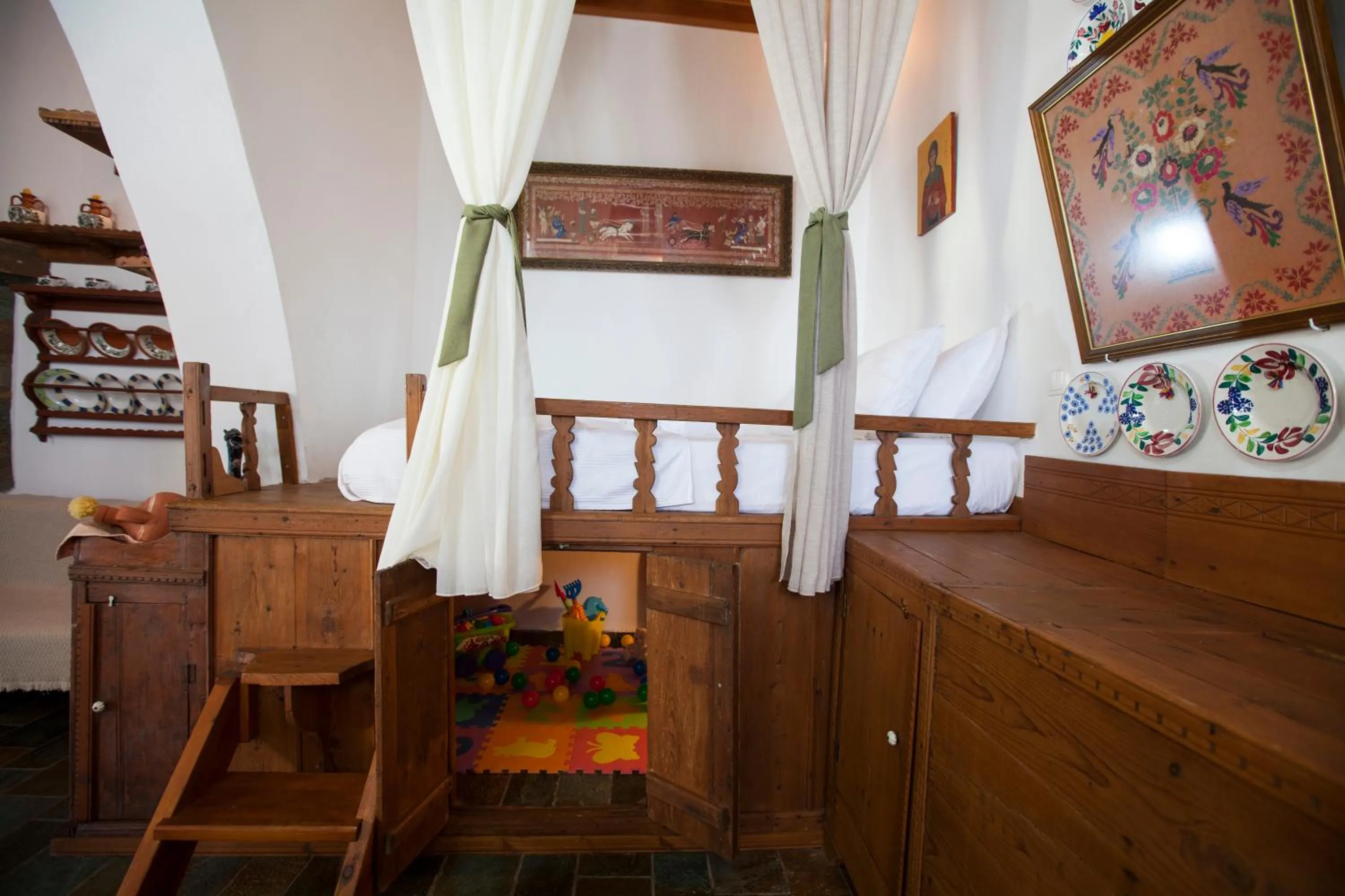 Bed in Arch Villa