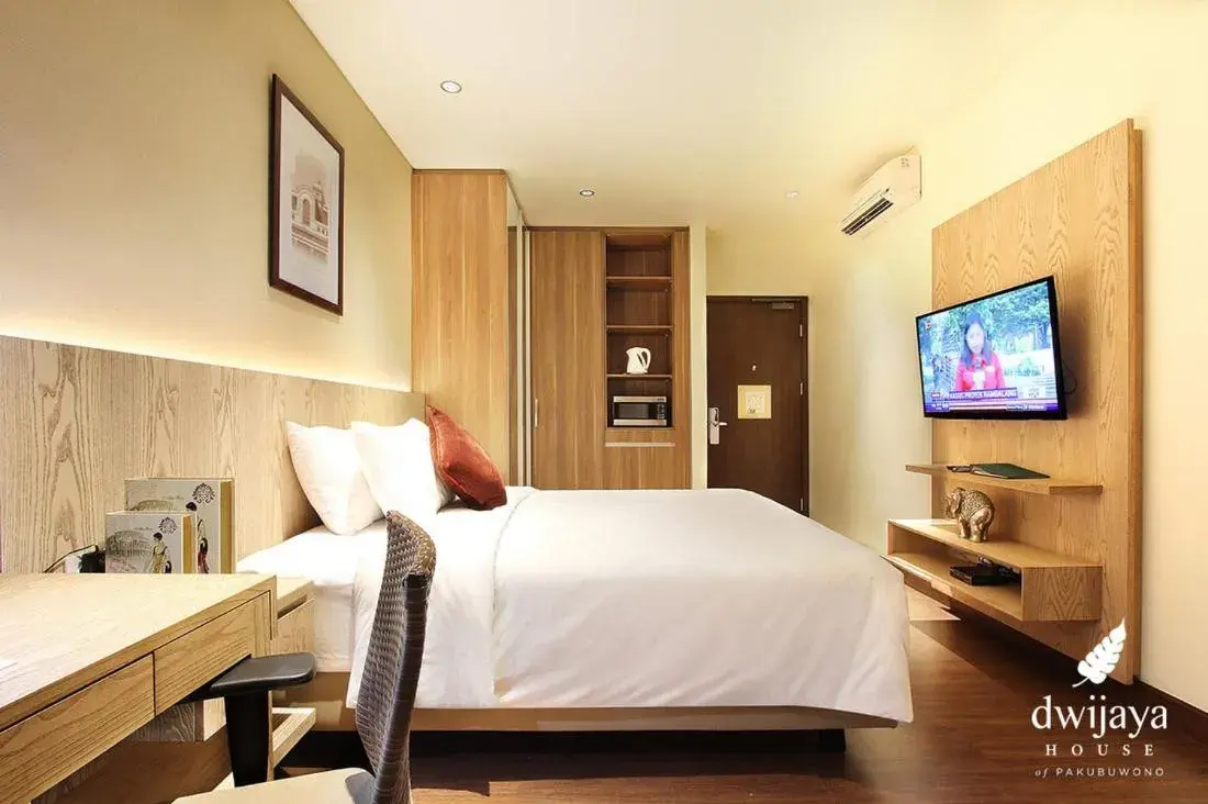 Bed in Dwijaya House of Pakubuwono Bed in Dwijaya House of Pakubuwono