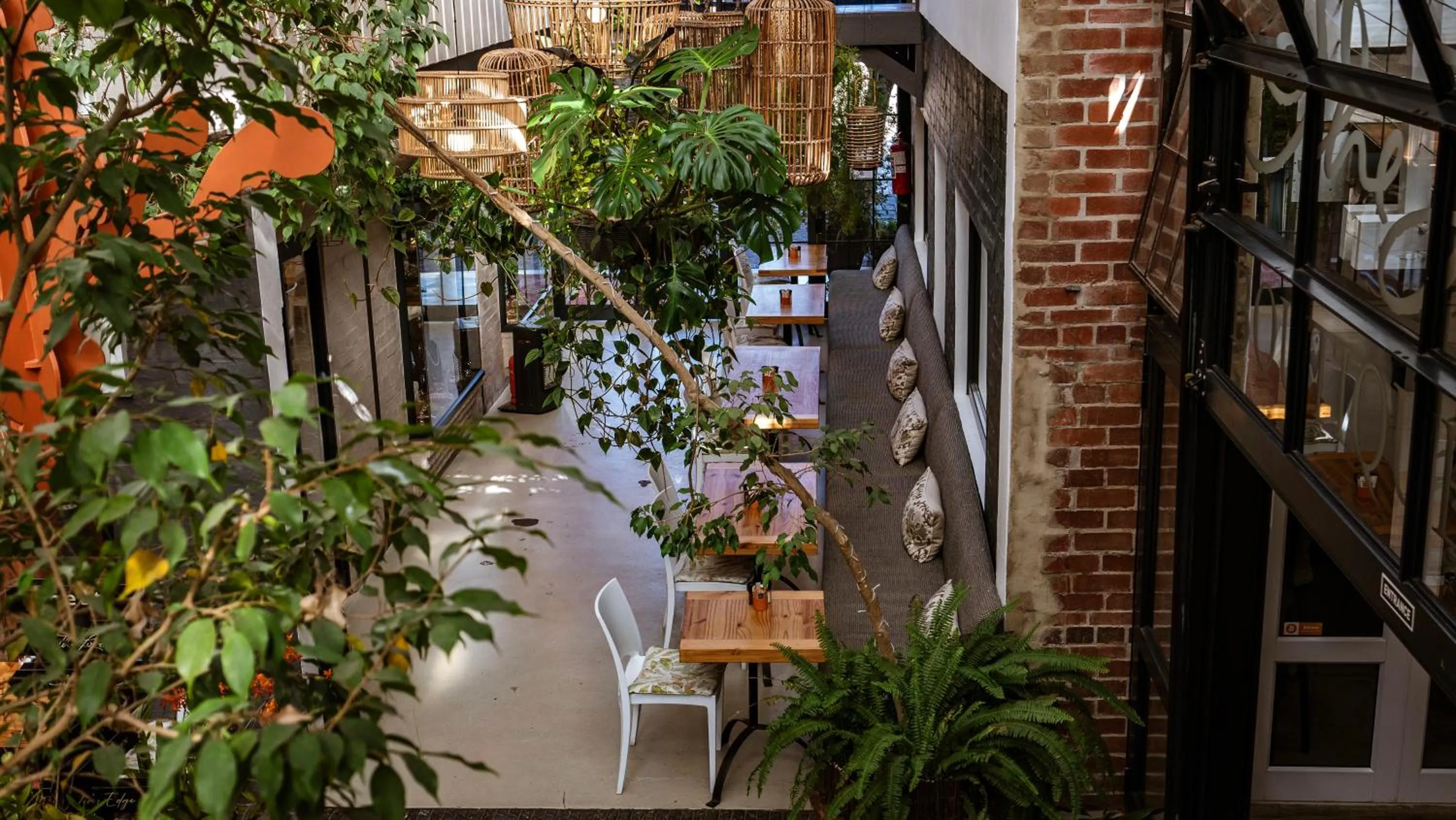 Restaurant/places to eat in The Lofts Boutique Hotel