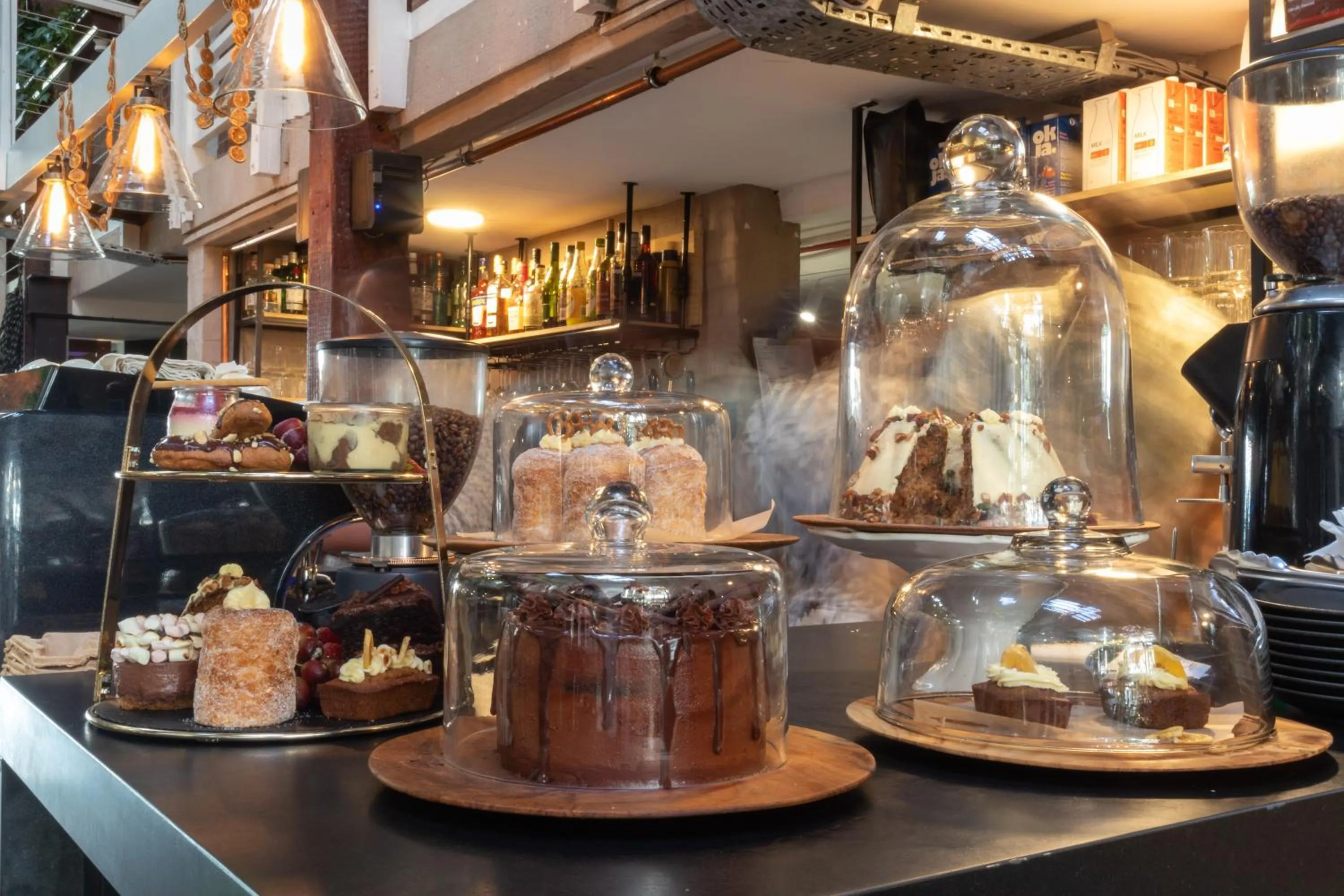 Restaurant/places to eat in The Lofts Boutique Hotel