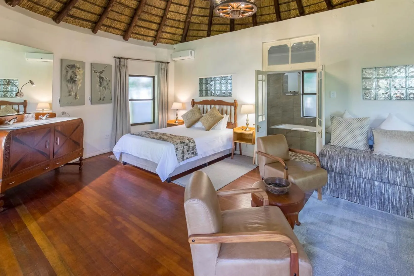 Bedroom, Bed in Montagu Country Hotel