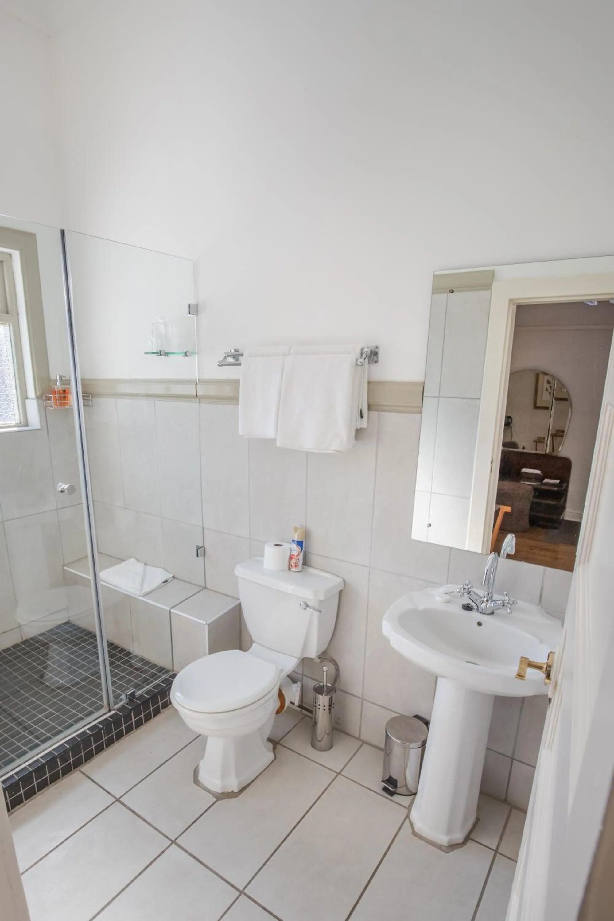 Bathroom in Montagu Country Hotel