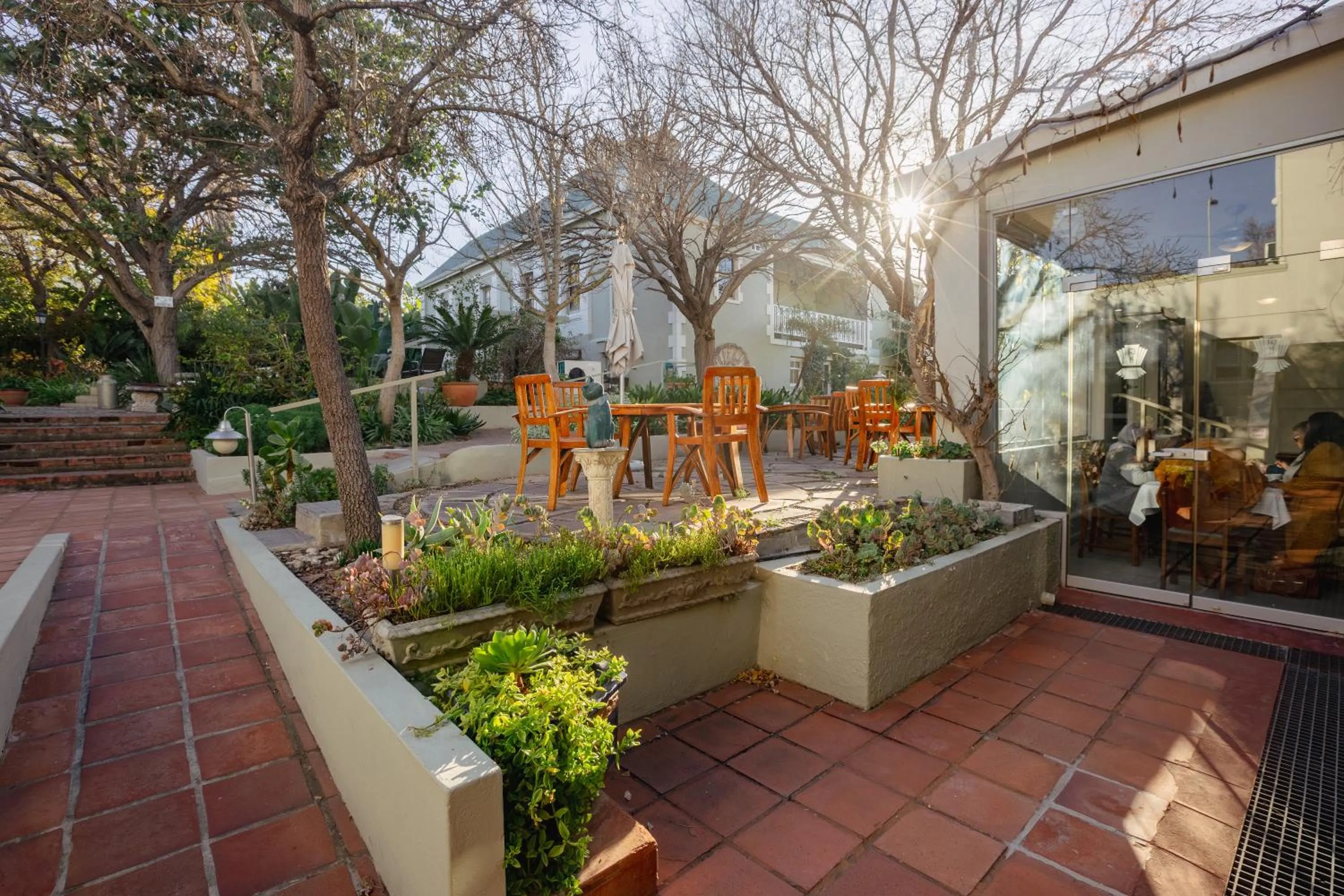 Patio in Montagu Country Hotel