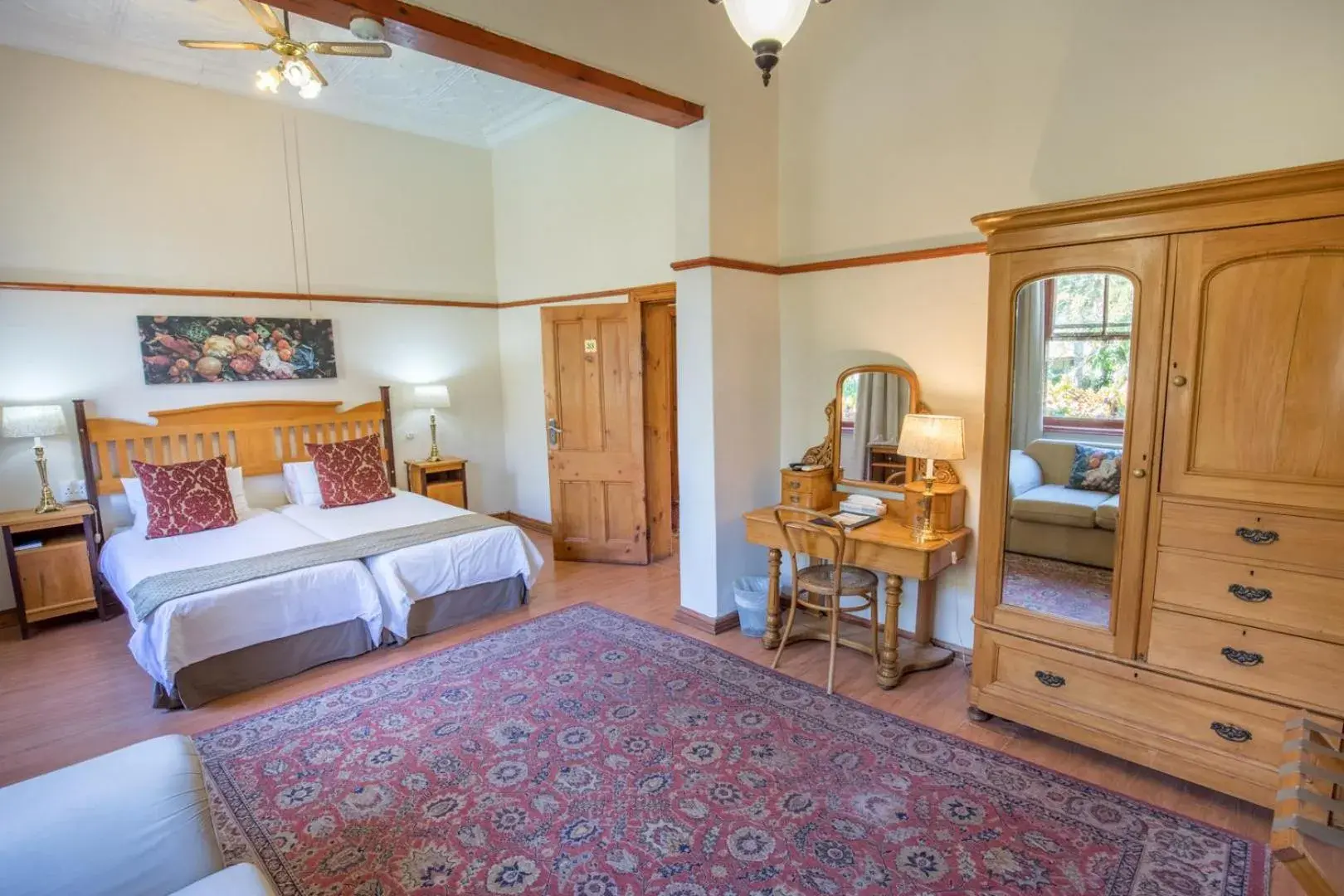 Luxury Victorian Twin in Montagu Country Hotel Luxury Victorian Twin in Montagu Country Hotel