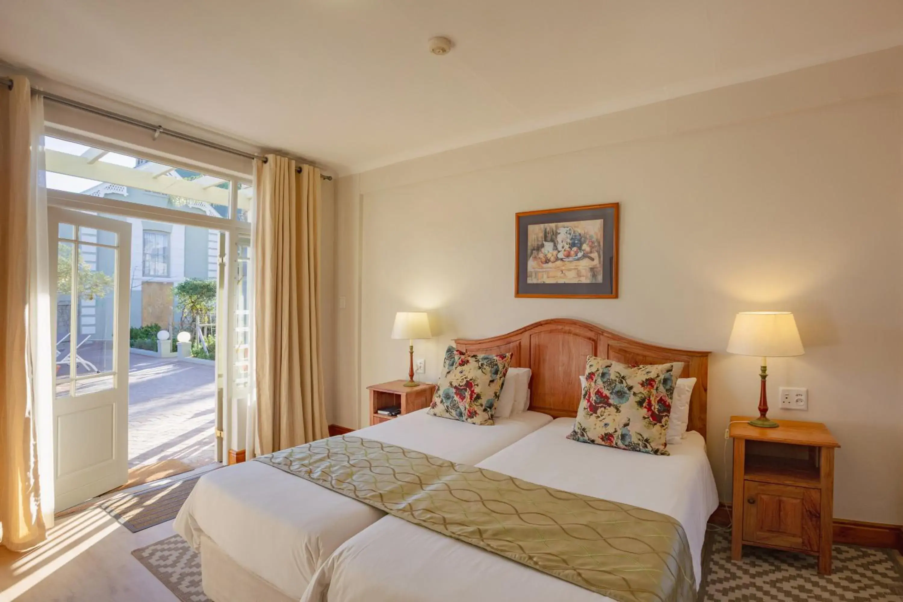Classic Victorian Twin in Montagu Country Hotel Classic Victorian Twin in Montagu Country Hotel