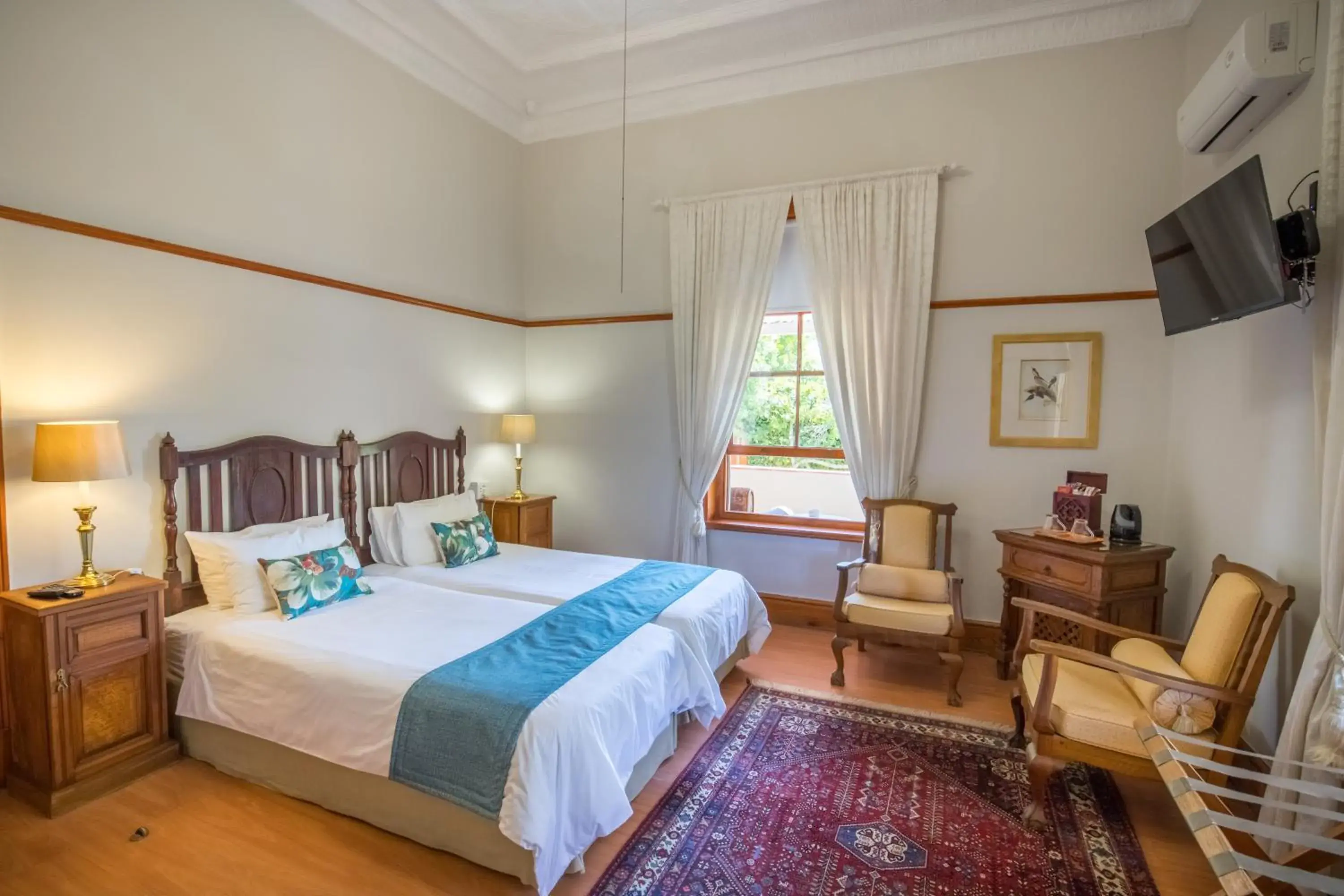 Luxury Victorian Twin in Montagu Country Hotel Luxury Victorian Twin in Montagu Country Hotel