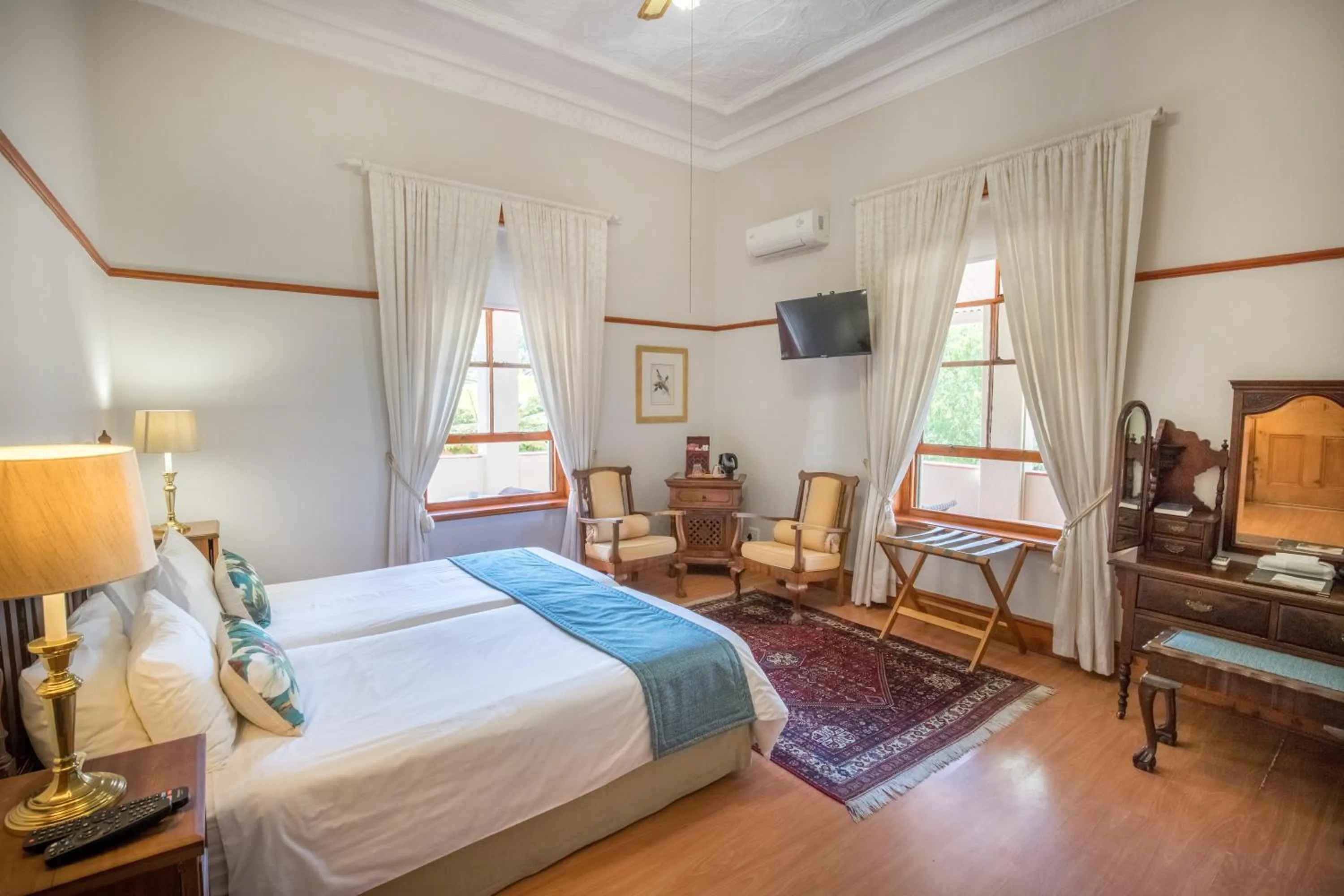 Bedroom, Bed in Montagu Country Hotel