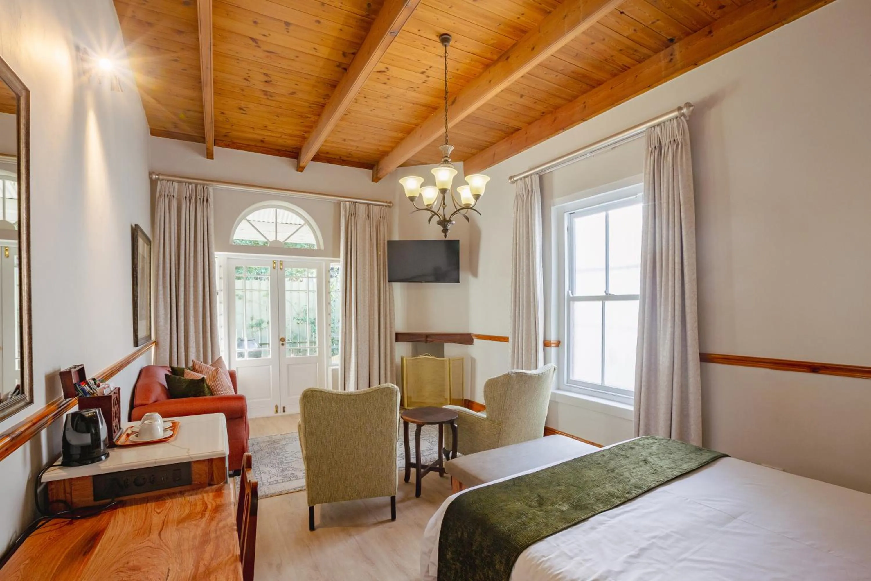 Bedroom, Bed in Montagu Country Hotel