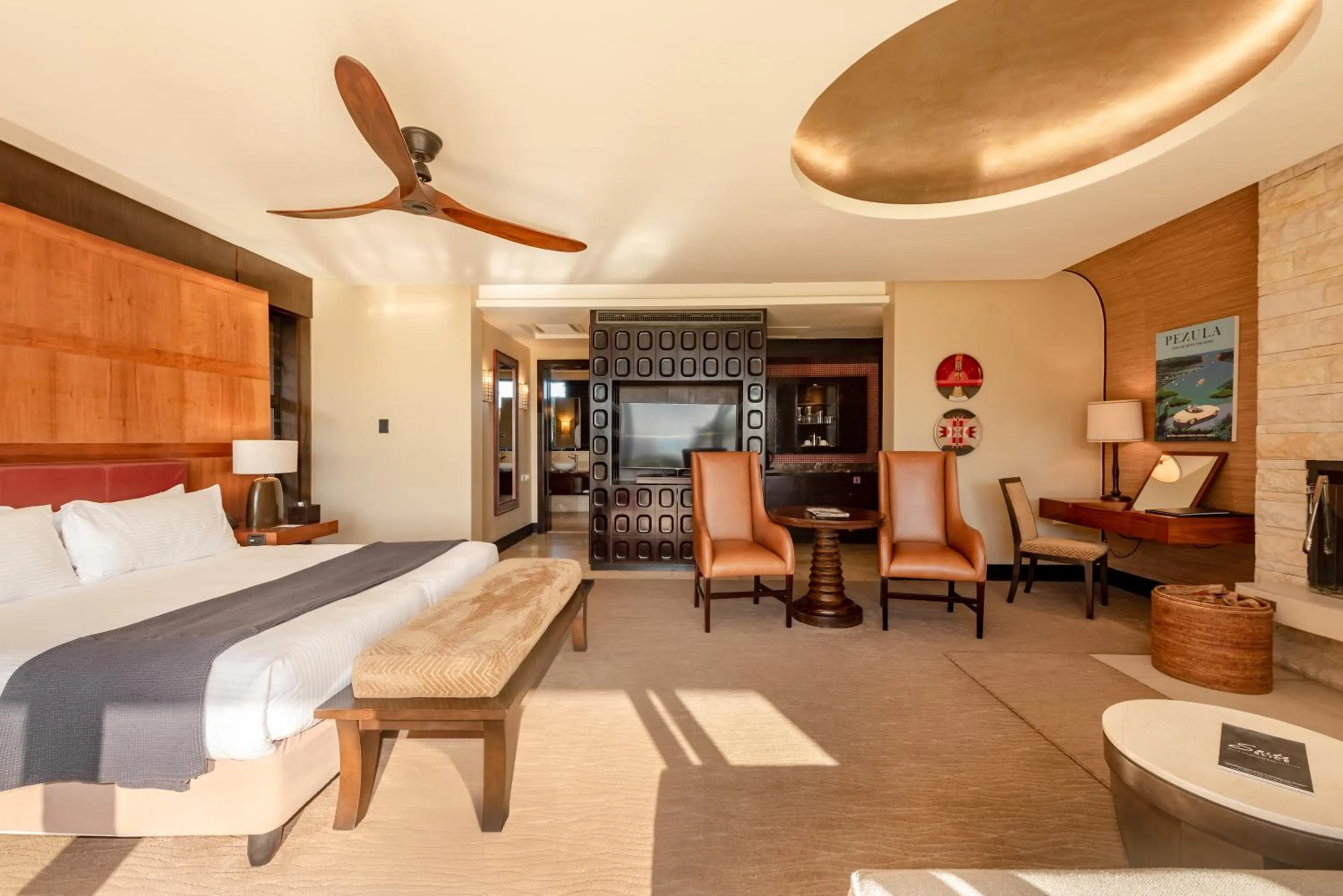 TV and multimedia, Bed in Pezula Nature Retreat