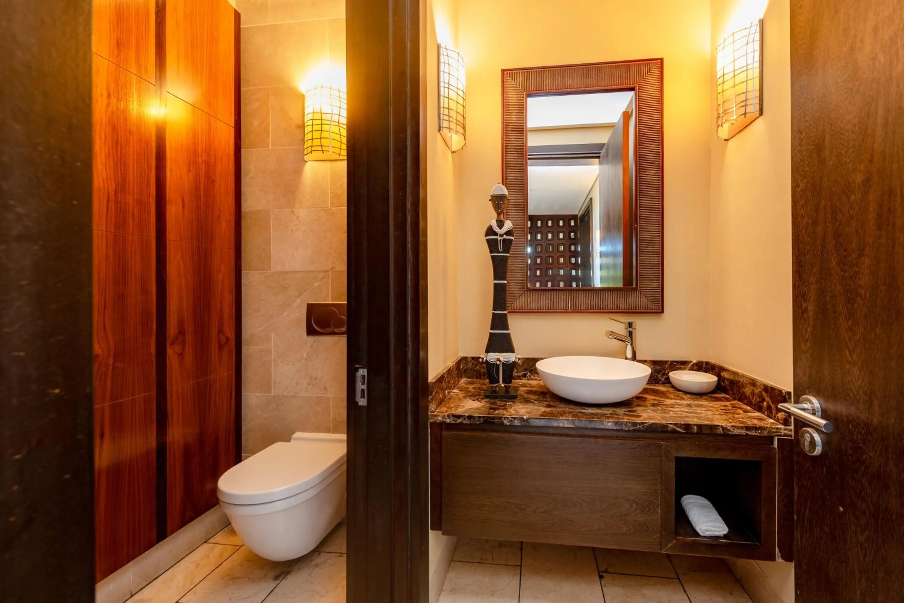 Toilet in Pezula Nature Retreat