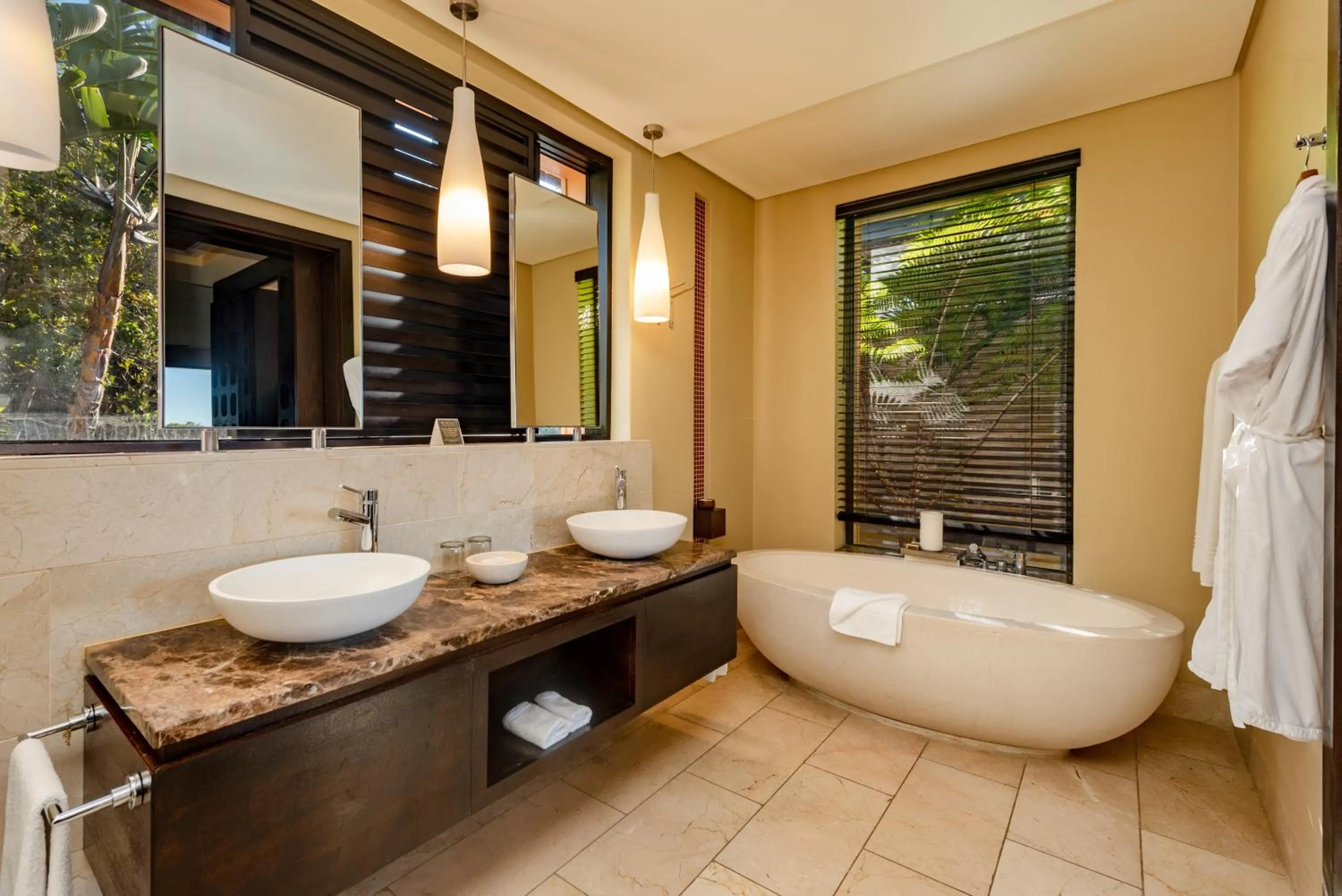 Bathroom in Pezula Nature Retreat