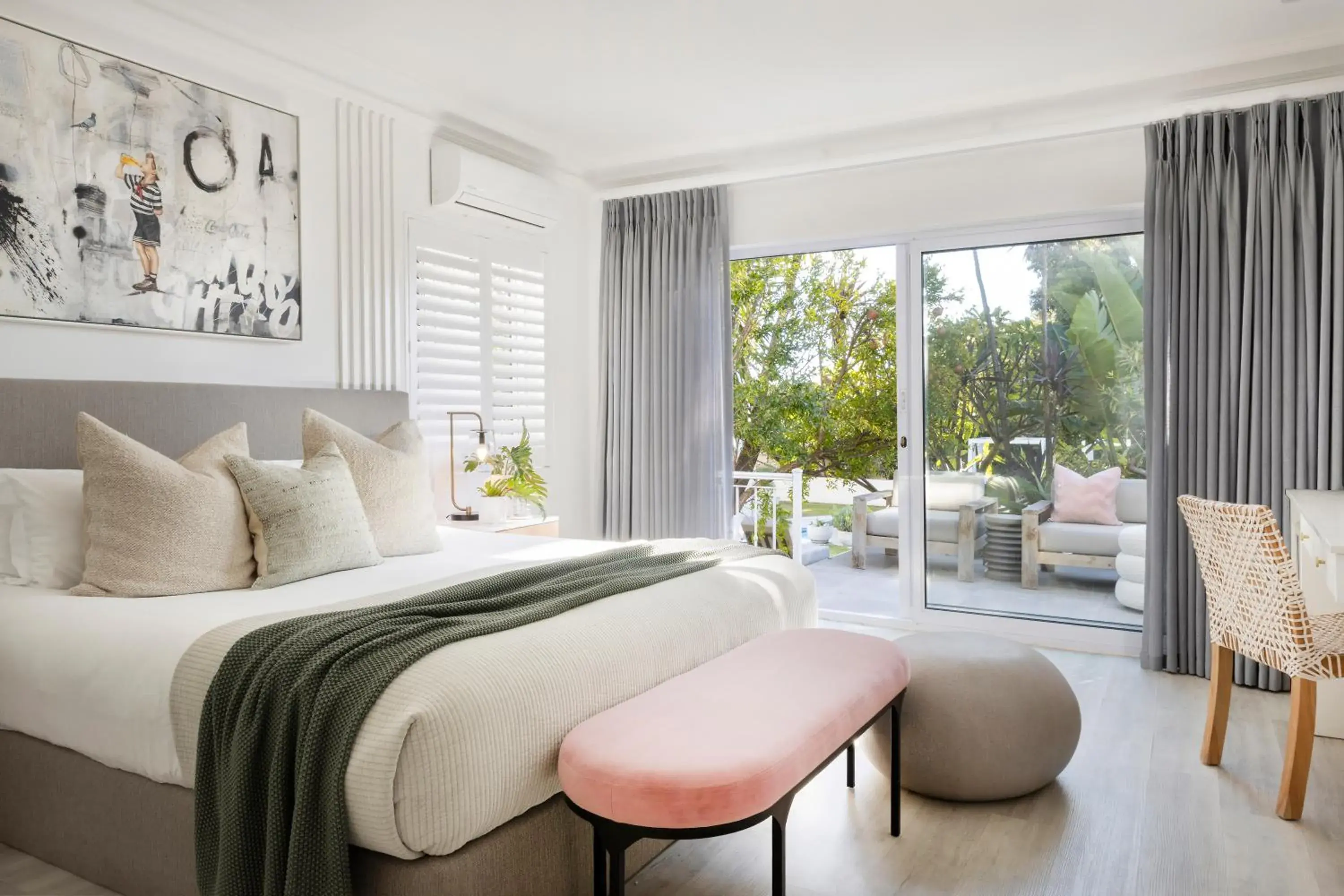 Bed in The Clarendon - Fresnaye Bed in The Clarendon - Fresnaye