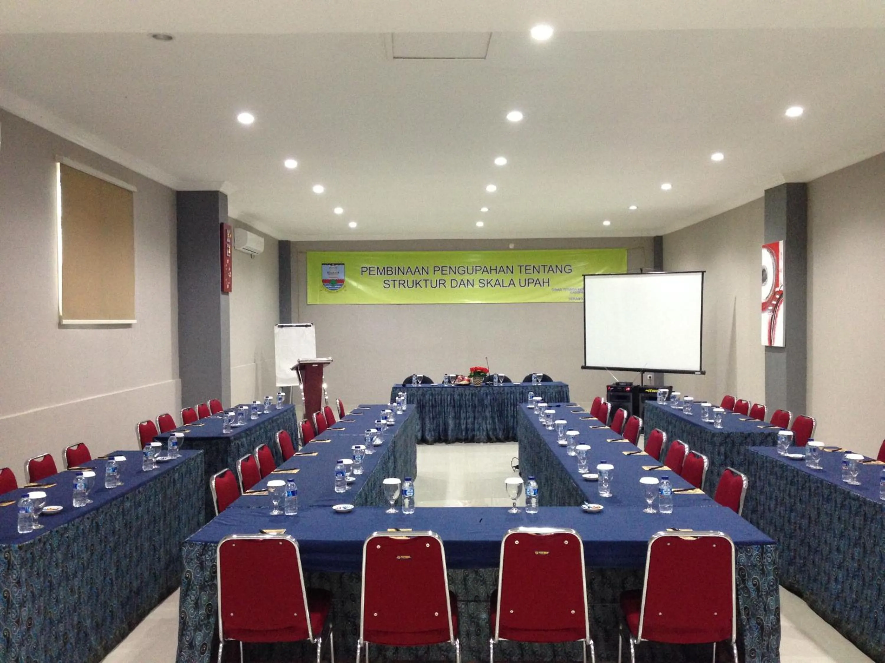 Business facilities in Hotel Arisu