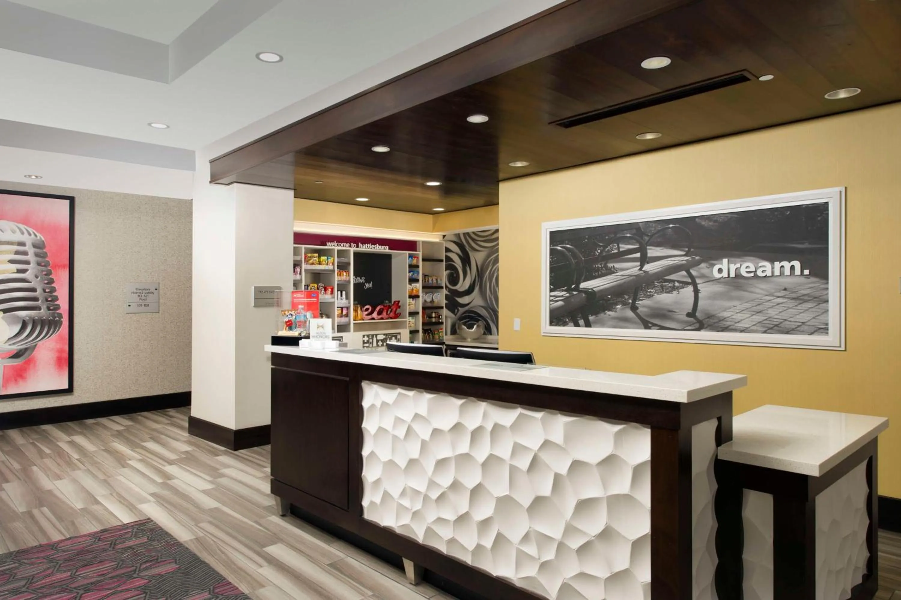 Lobby or reception in Hampton Inn by Hilton Hattiesburg