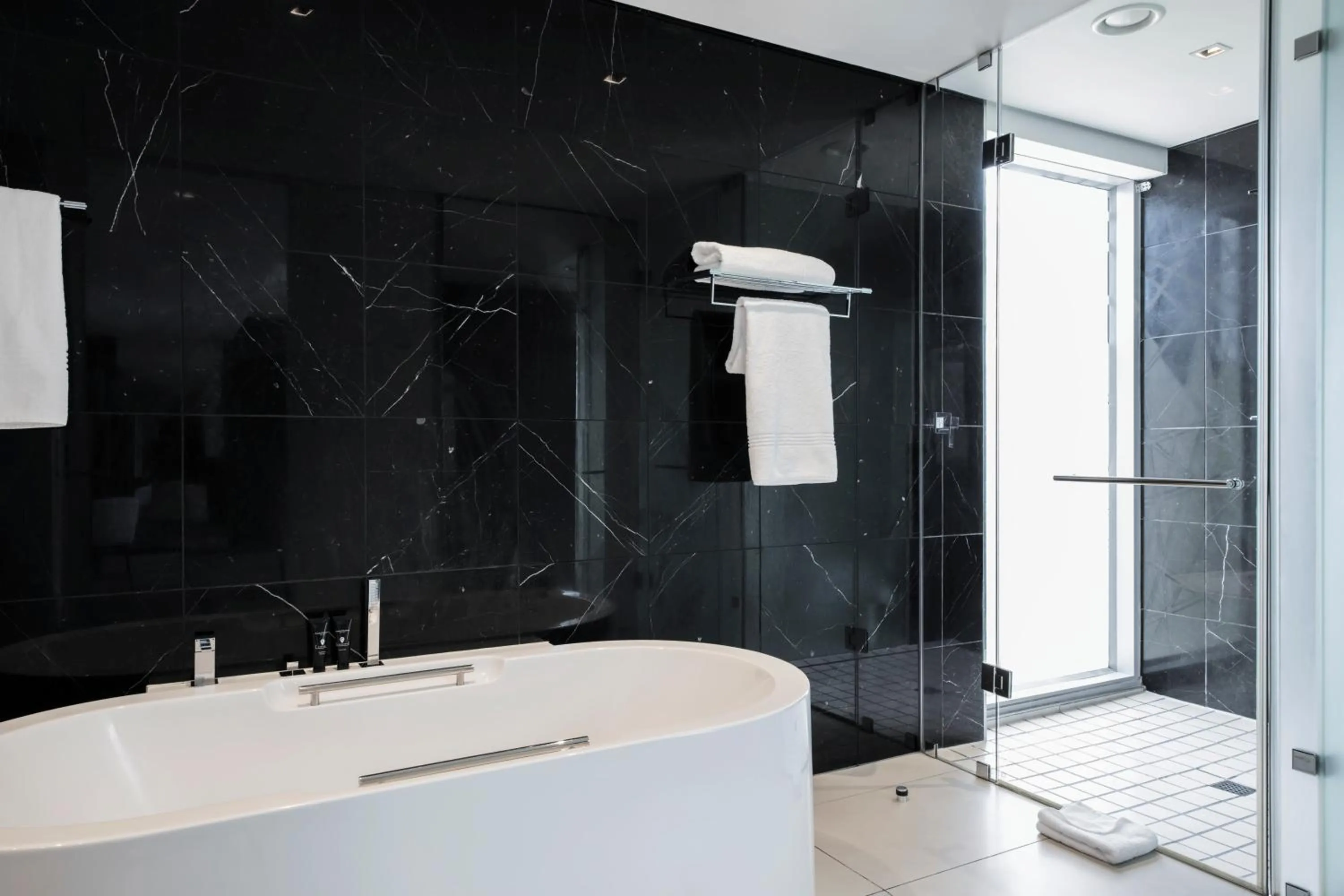 Shower in The Capital 15 on Orange Hotel & Spa