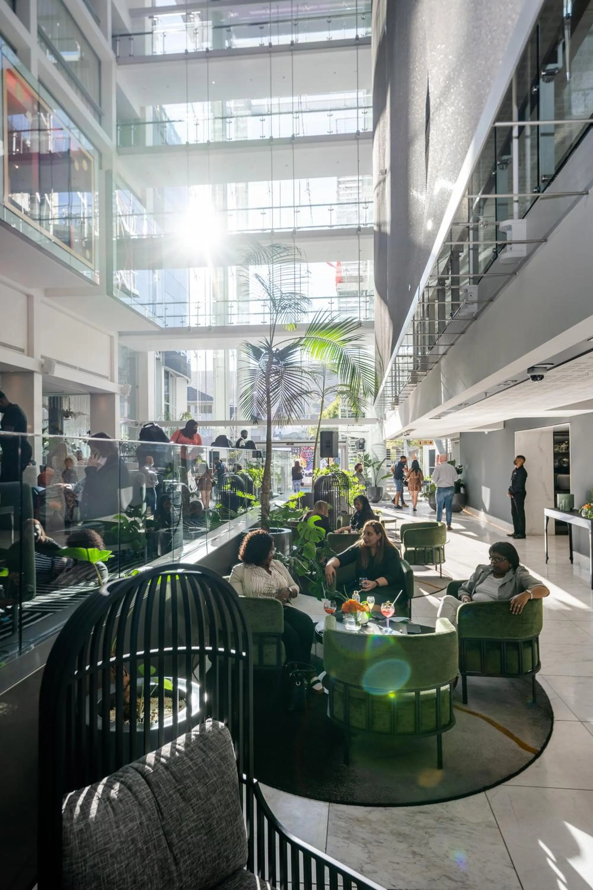 Lounge or bar in The Capital 15 on Orange Hotel & Spa