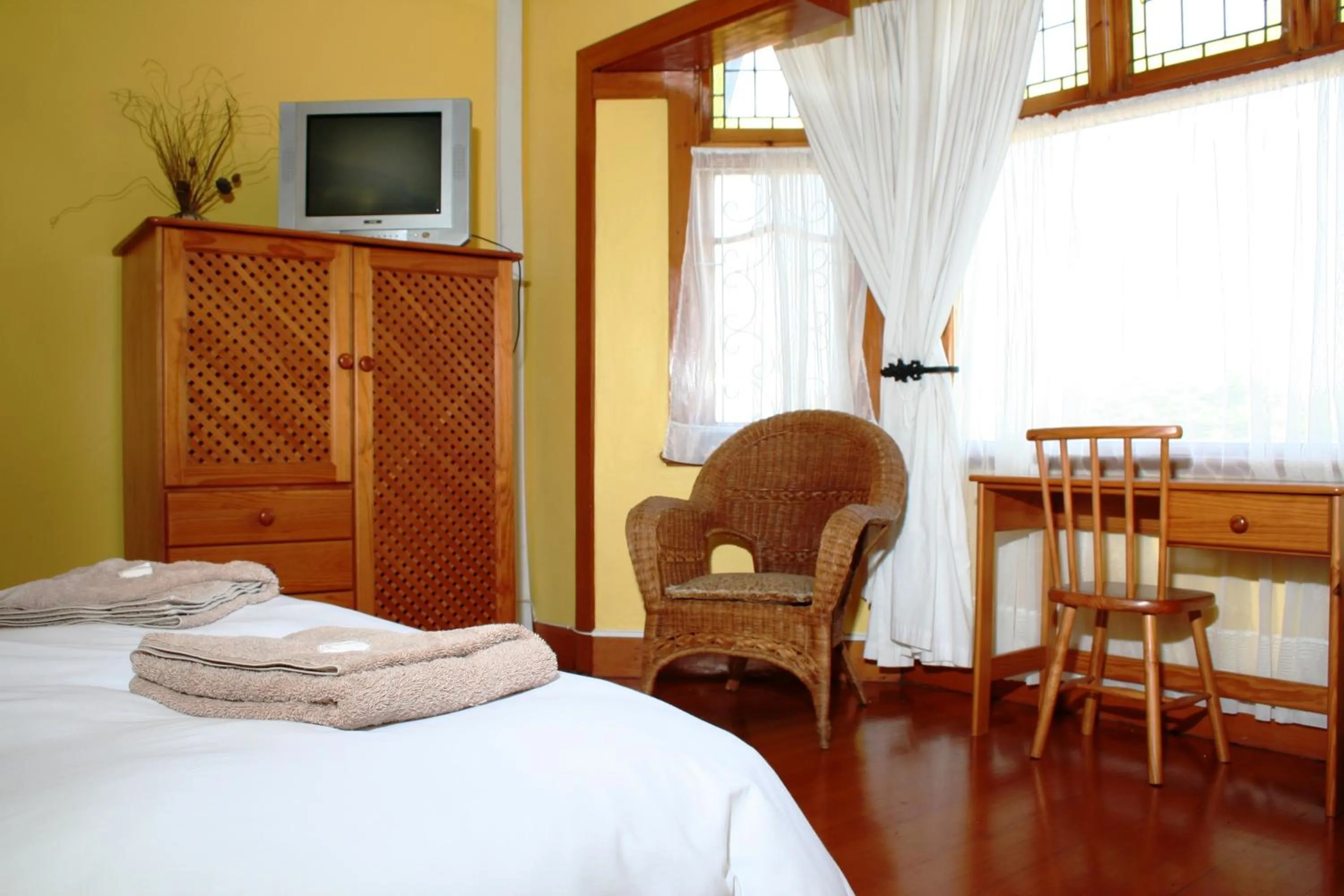 Flintstones Guest House Durban