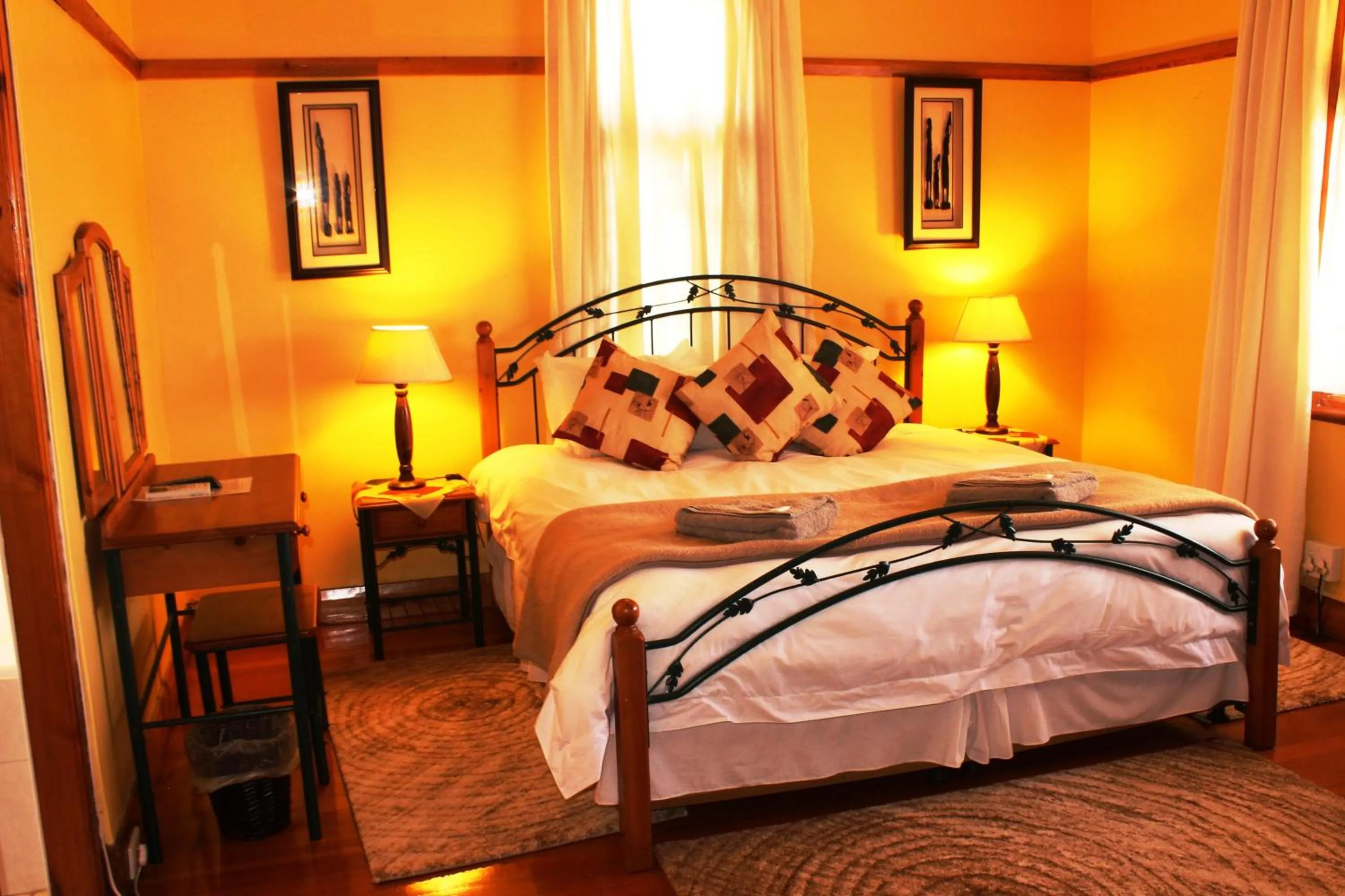 Flintstones Guest House Durban