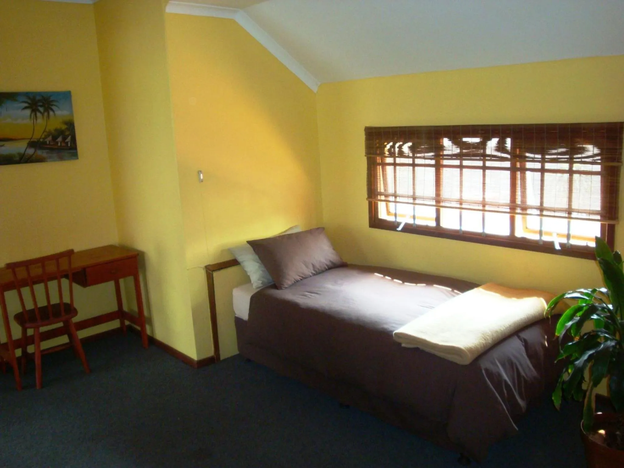 Flintstones Guest House Durban