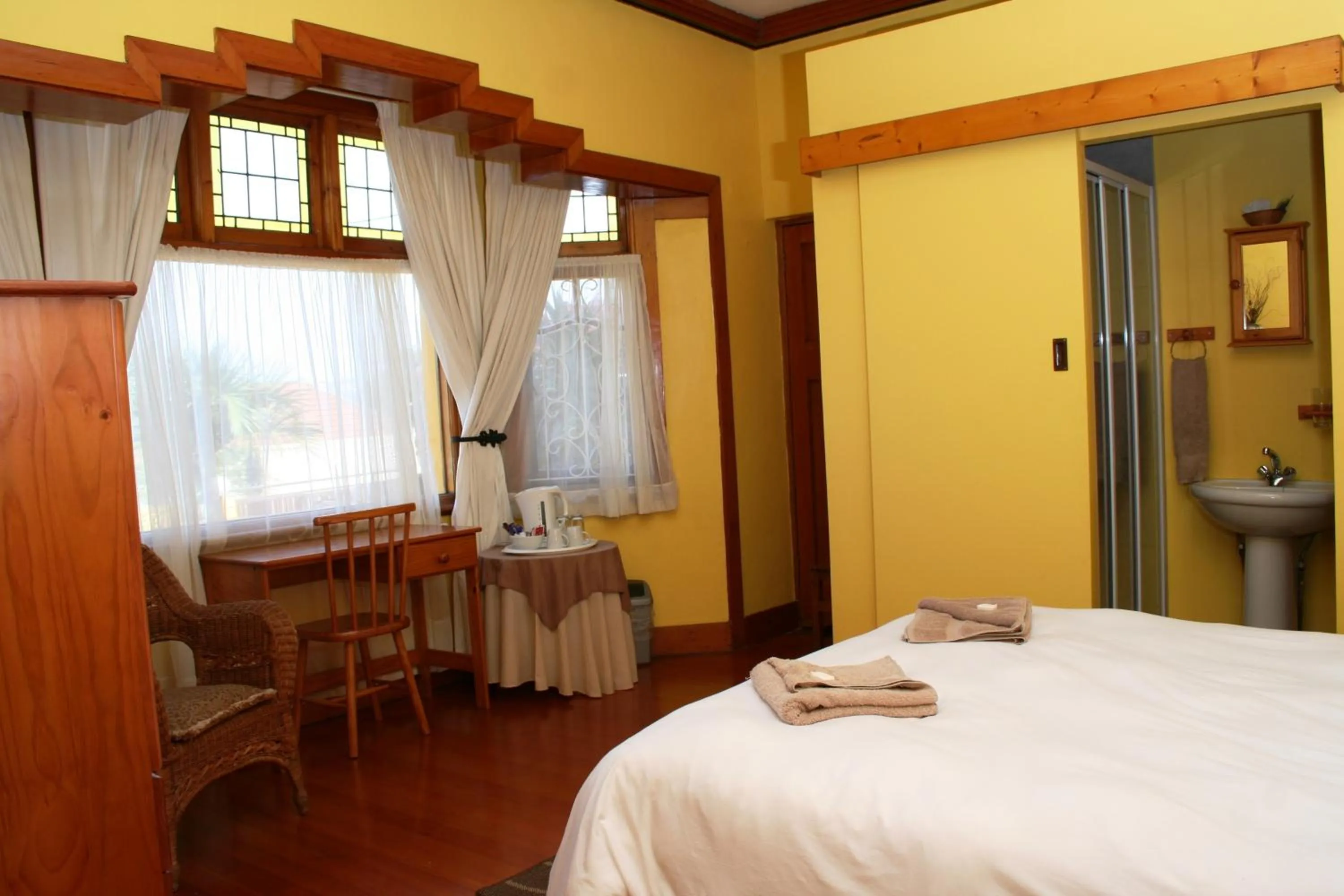 Bed in Flintstones Guest House Durban