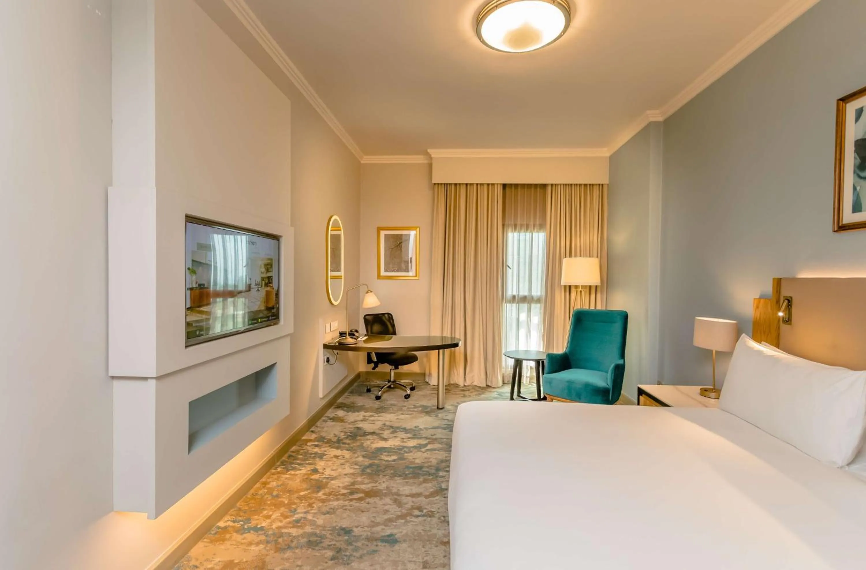 Bedroom, Bed in Southern Sun Sandton