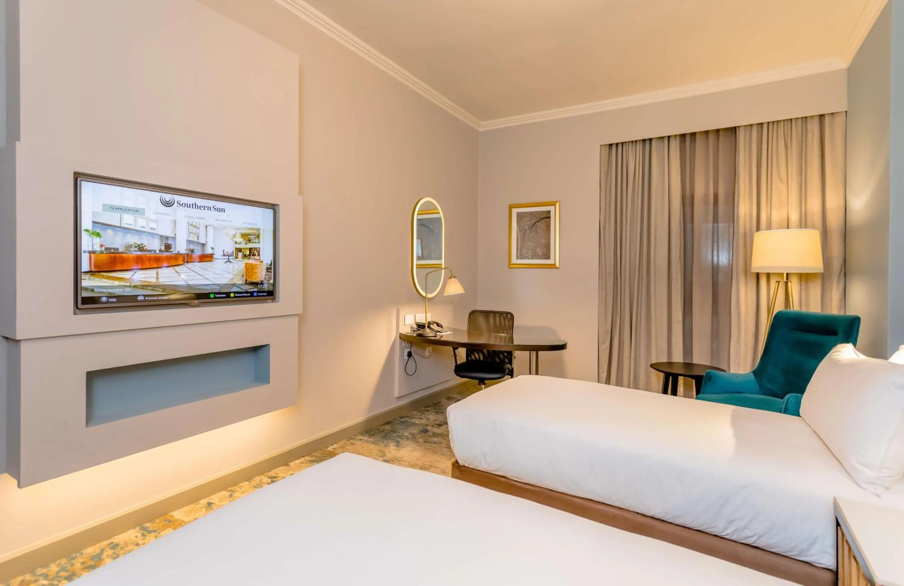 Bedroom, Bed in Southern Sun Sandton