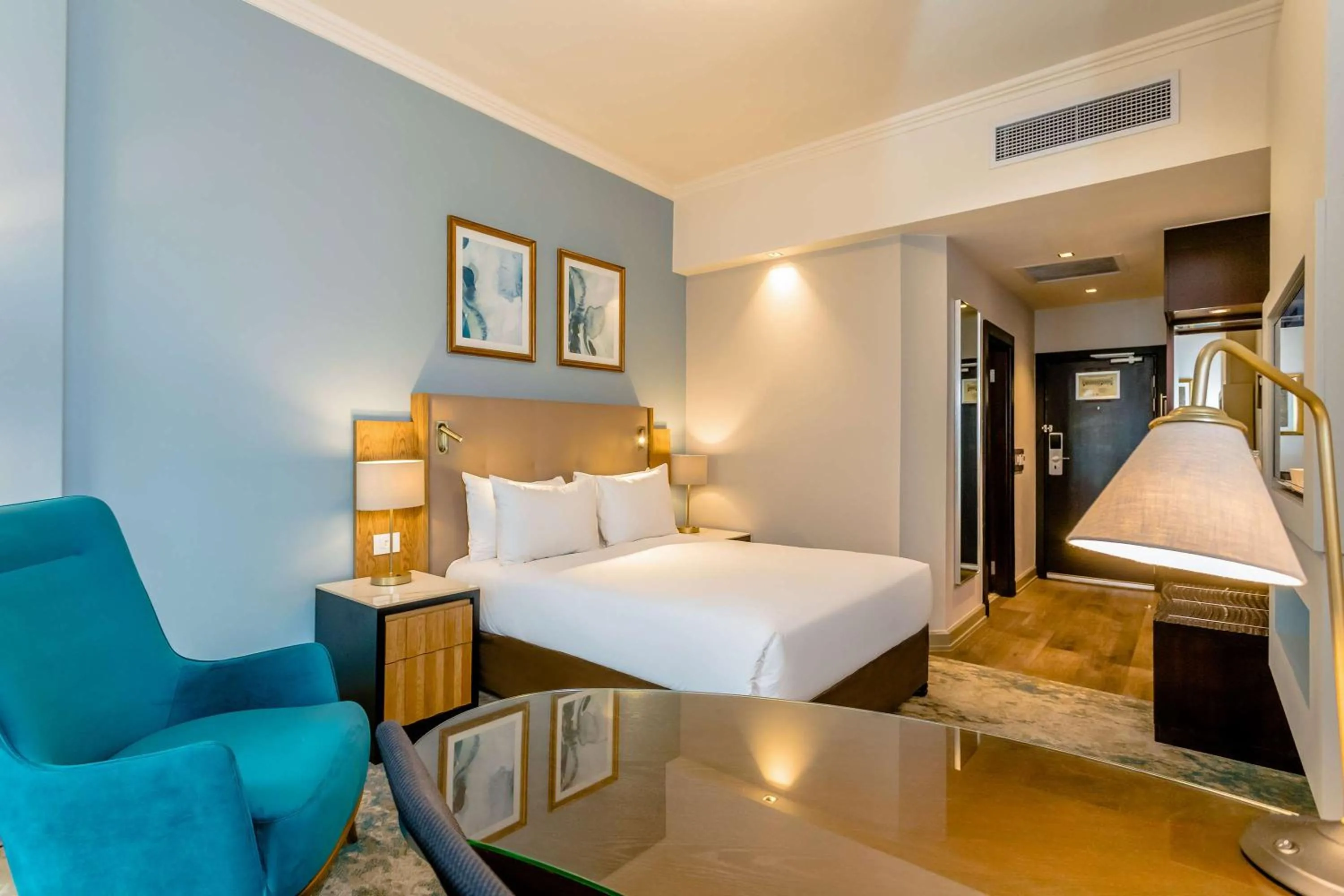 Bedroom, Bed in Southern Sun Sandton