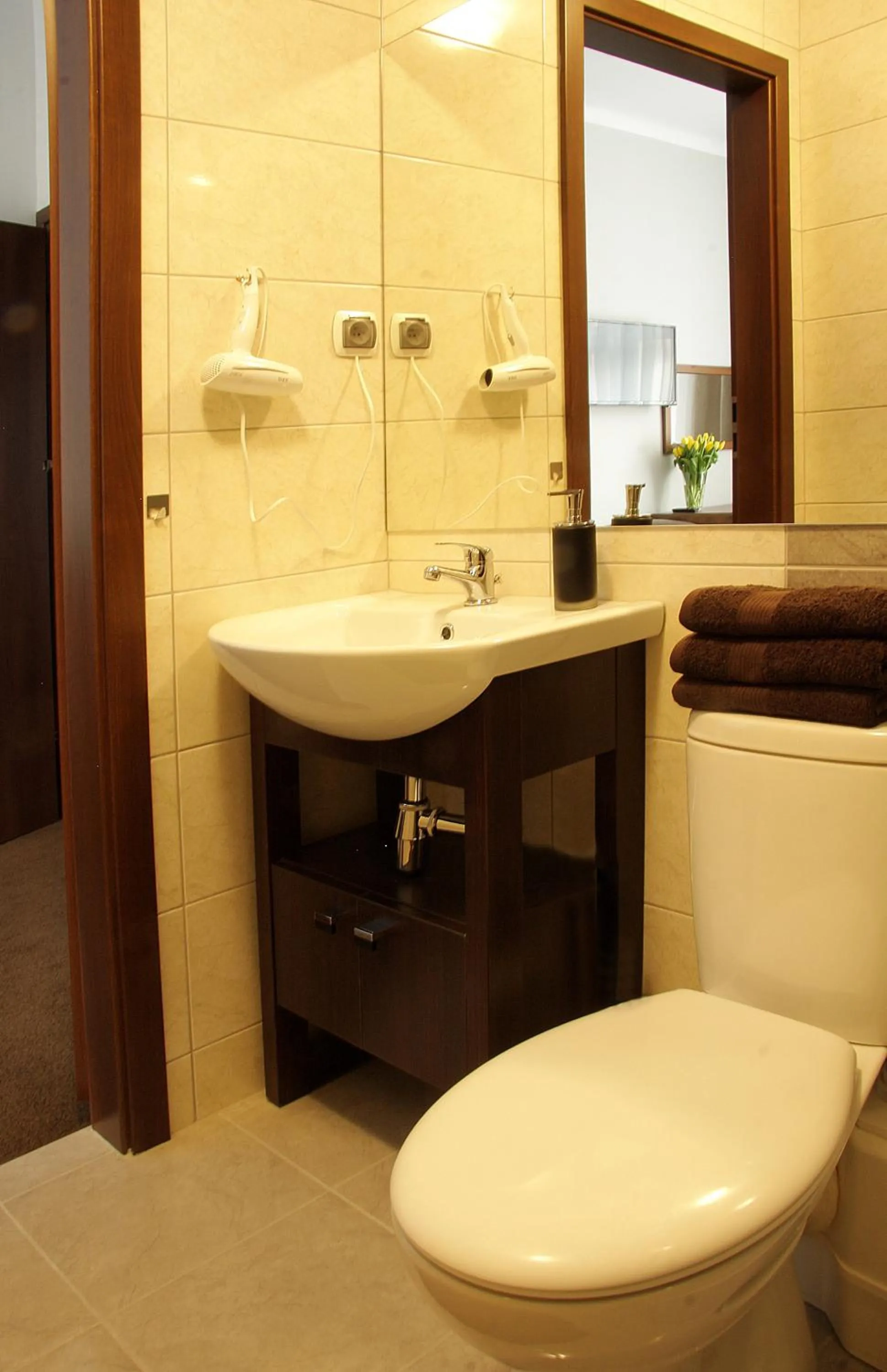 Shower in Rest- Pokoje z Łazienkami