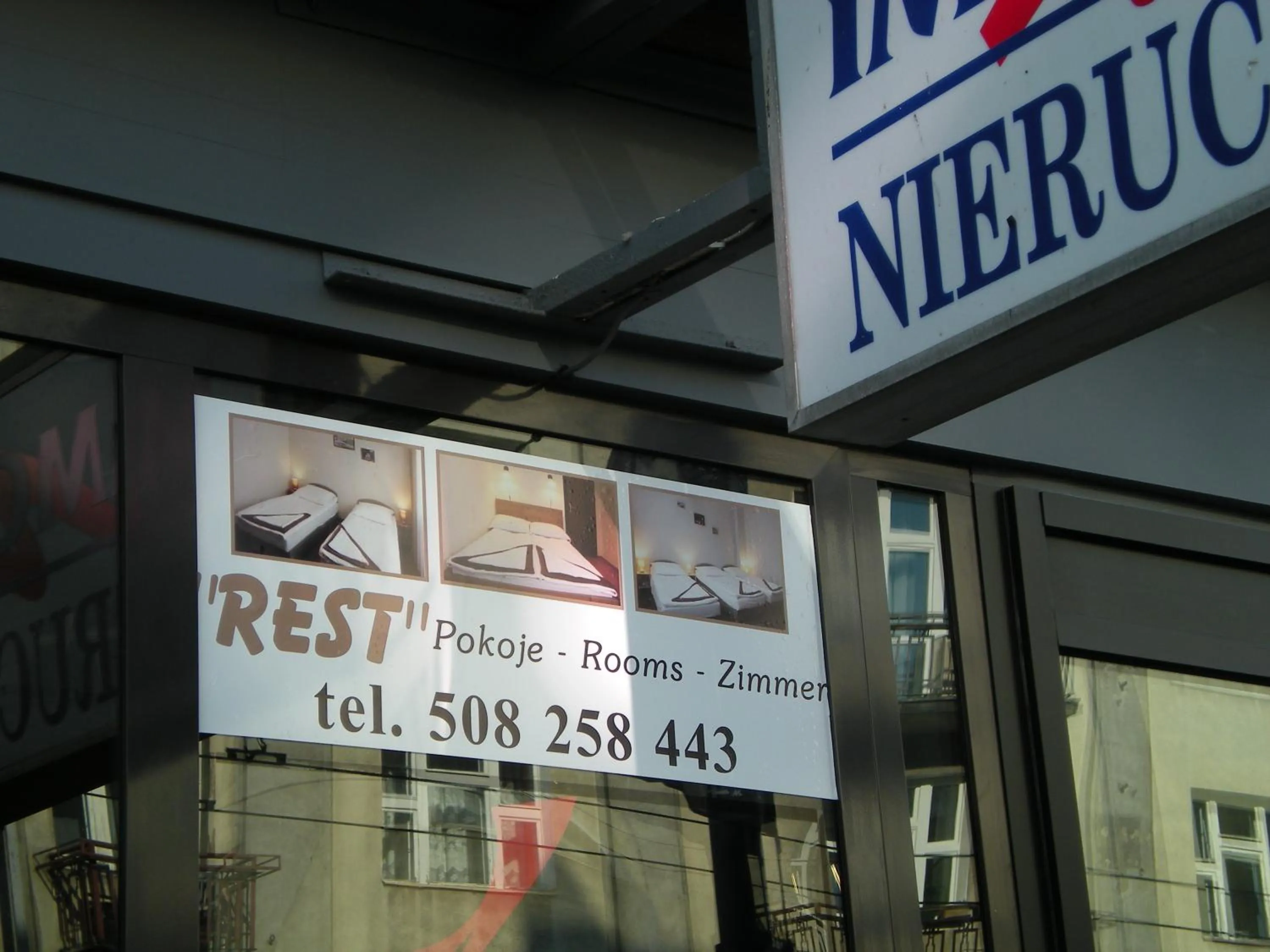 Facade/entrance in Rest- Pokoje z Łazienkami