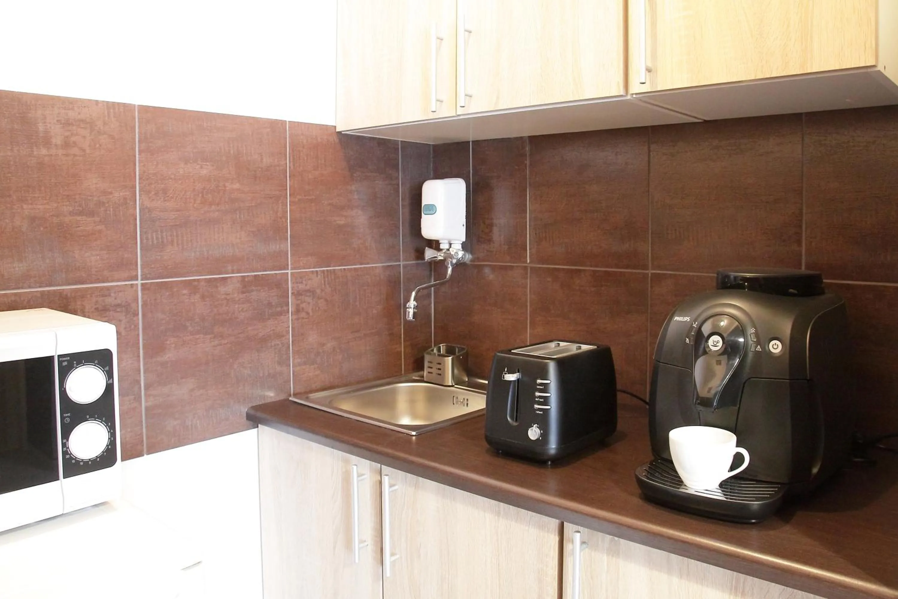 Coffee/tea facilities in Rest- Pokoje z Łazienkami