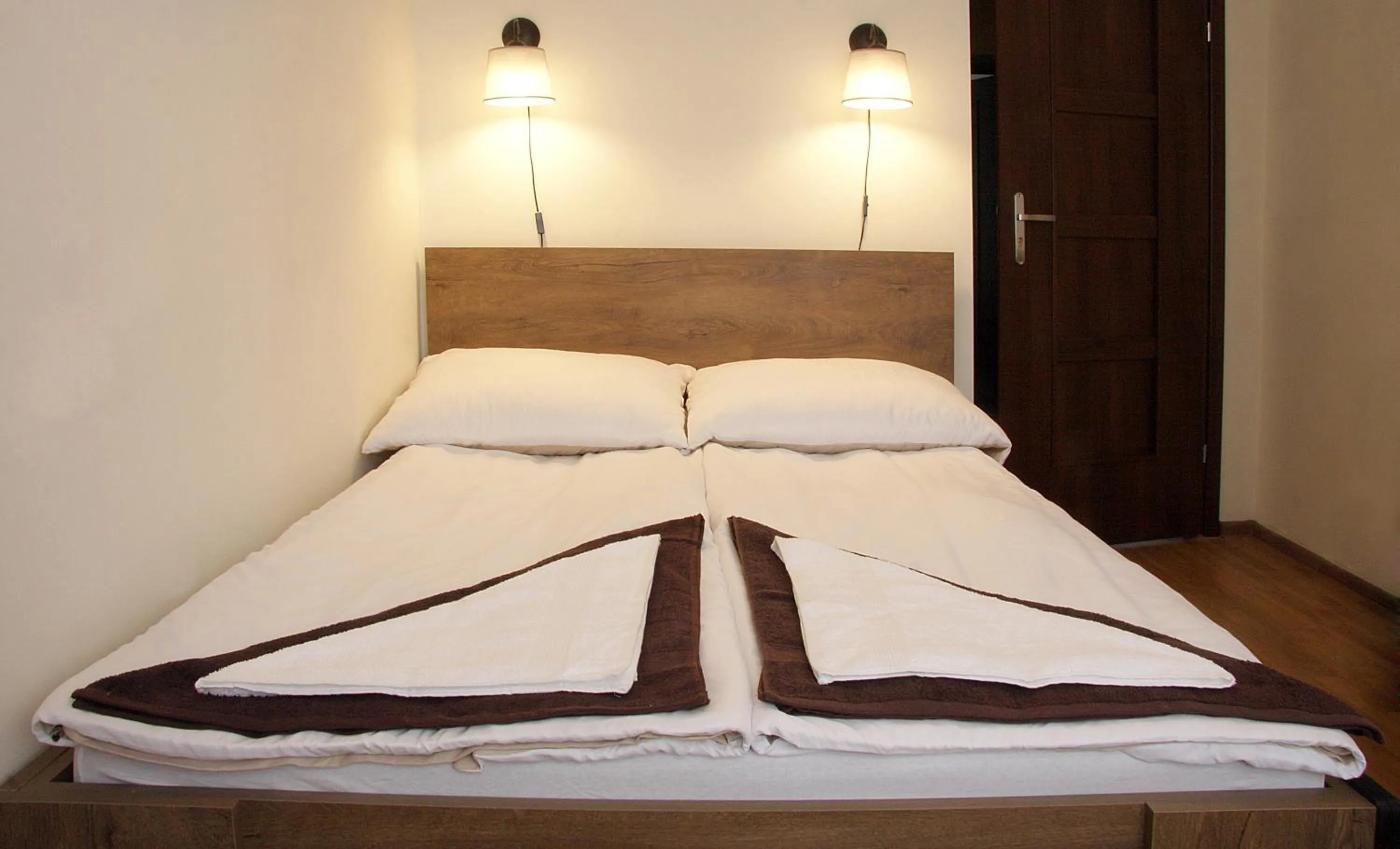 Bed in Rest- Pokoje z Łazienkami