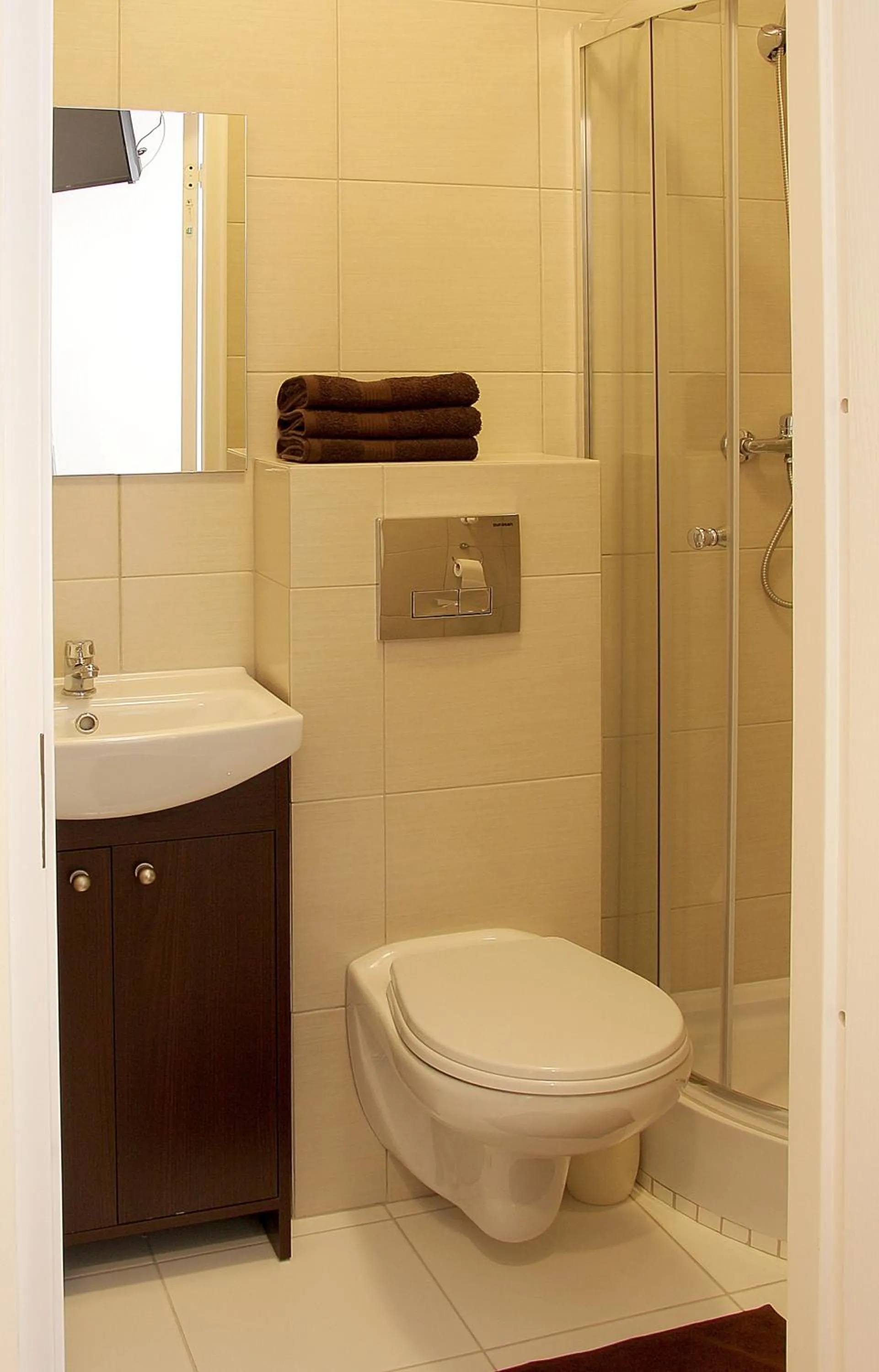 Shower in Rest- Pokoje z Łazienkami