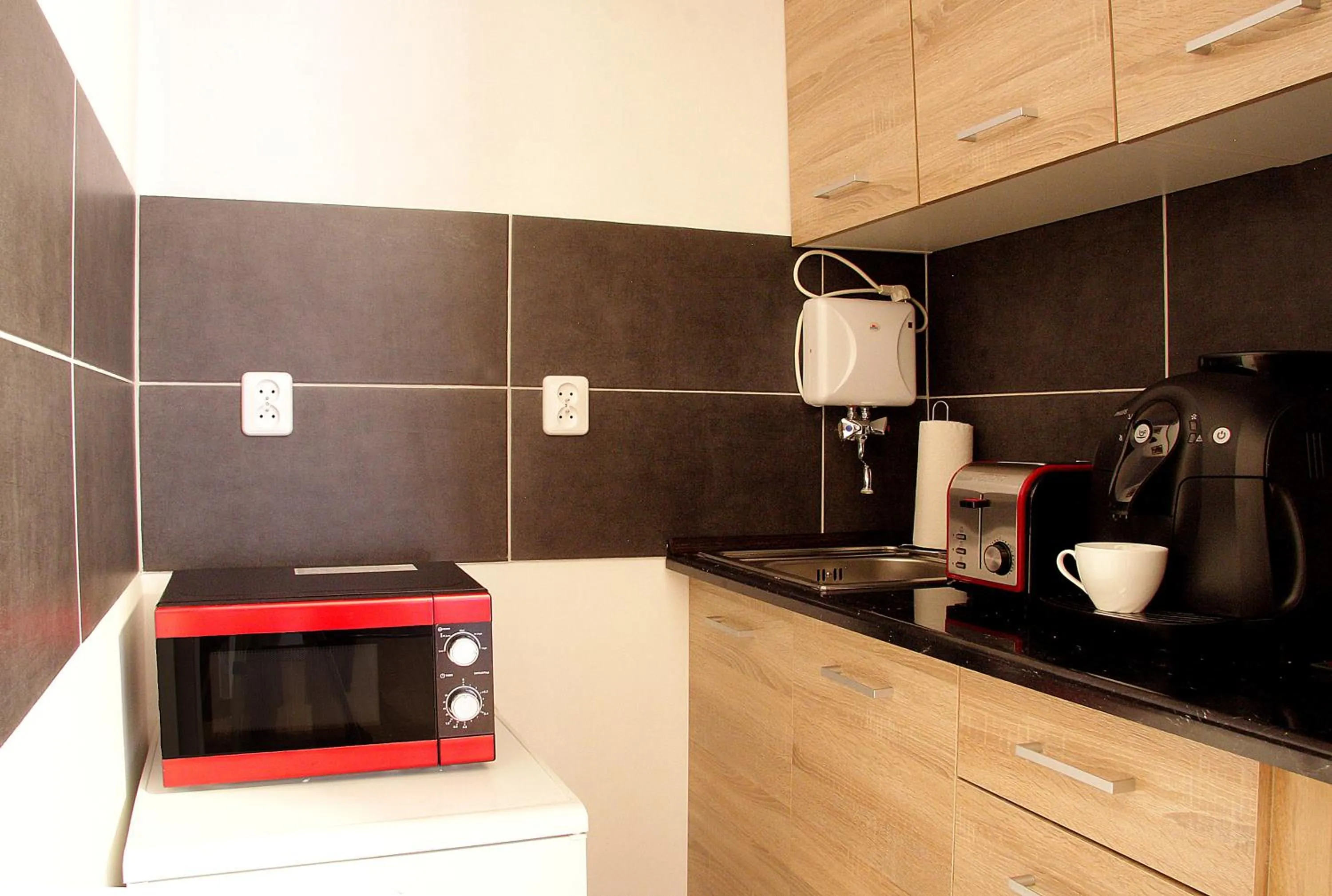 Coffee/tea facilities in Rest- Pokoje z Łazienkami