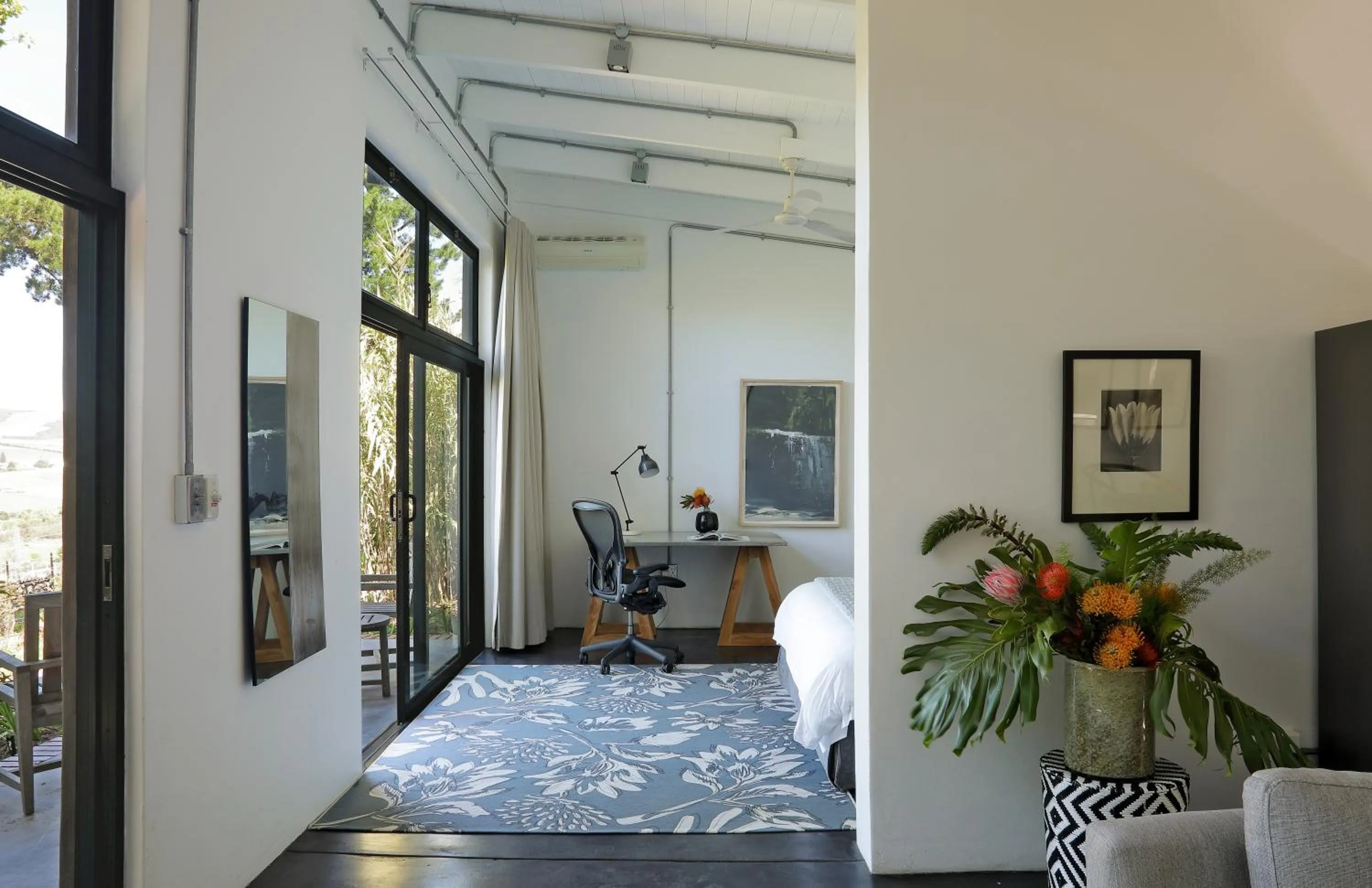 Decorative detail in Sugarbird Manor