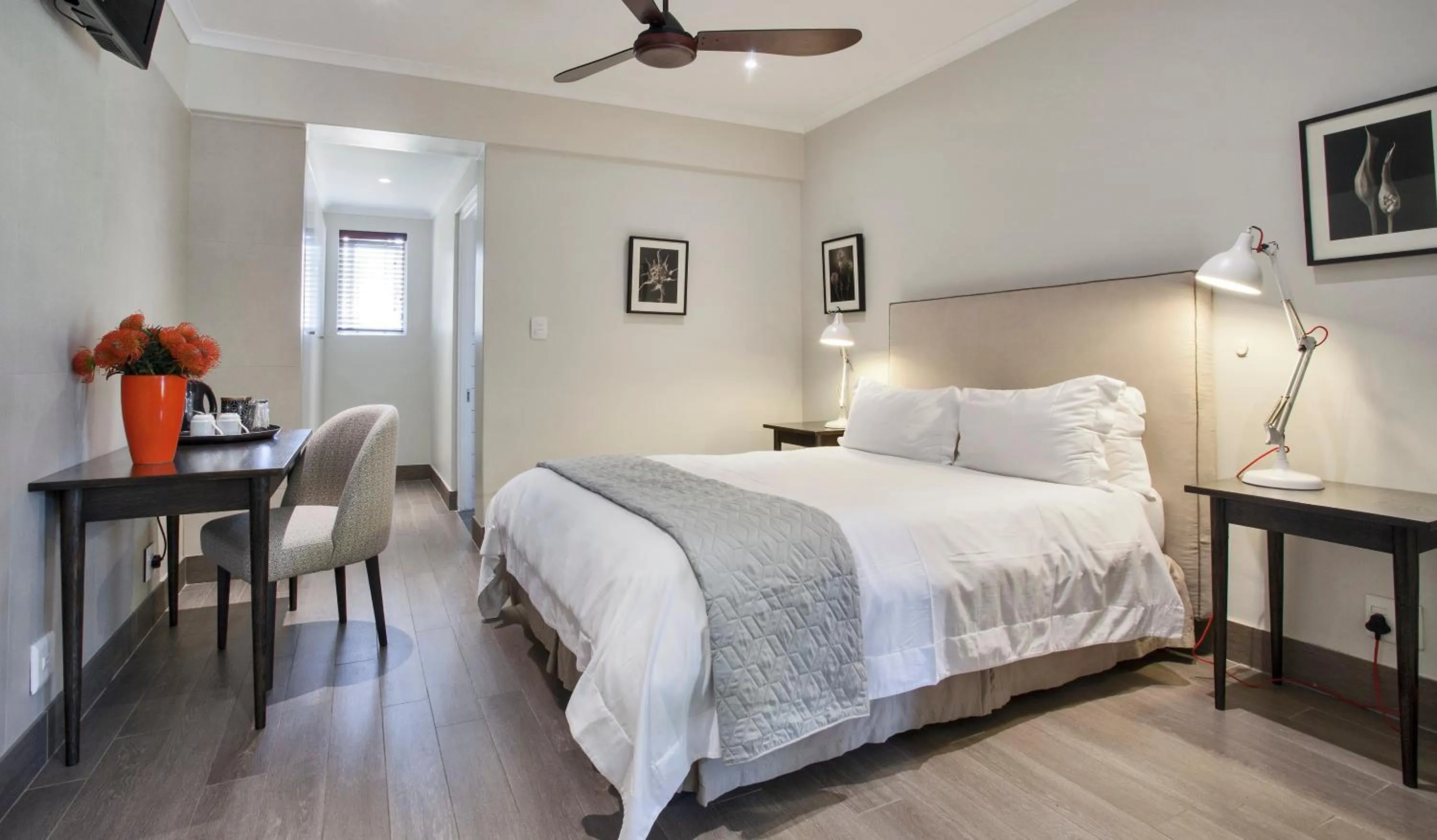 Bedroom, Bed in Sugarbird Manor