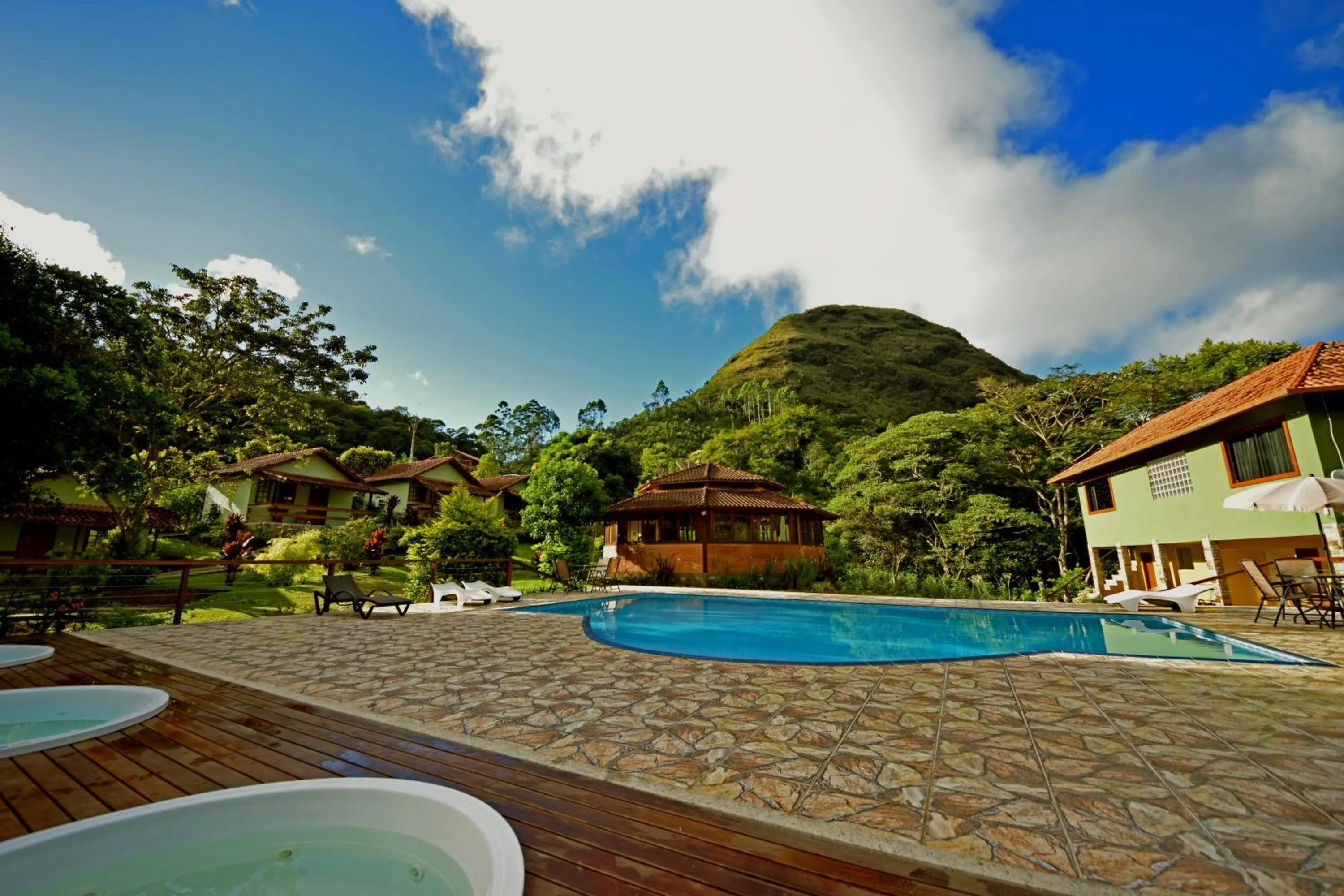 Mountain view in Alta Colina Chalés