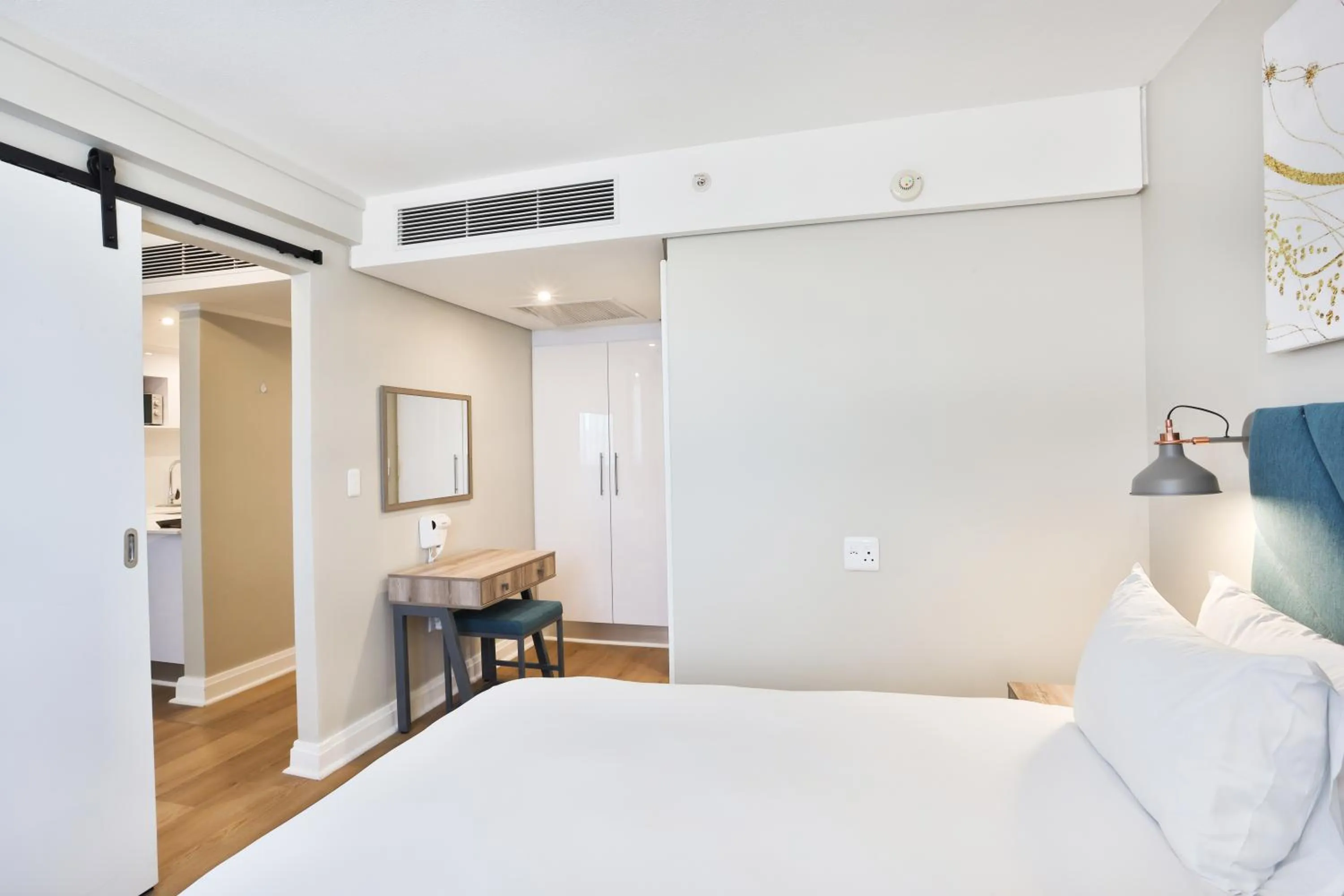 Bedroom, Bed in RH Hotel & Apartments - Pretoria