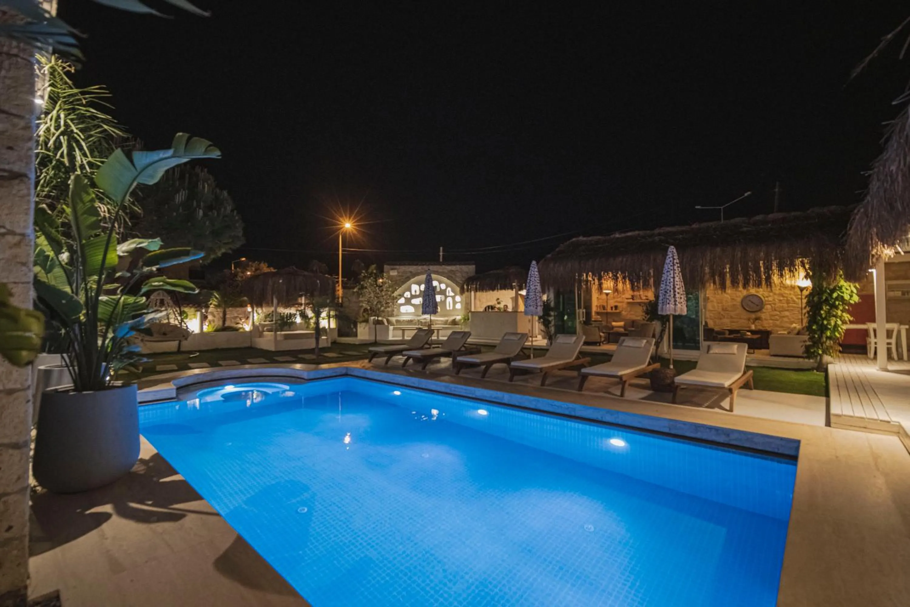 Swimming pool in Sandal Alaçatı - Adult Only