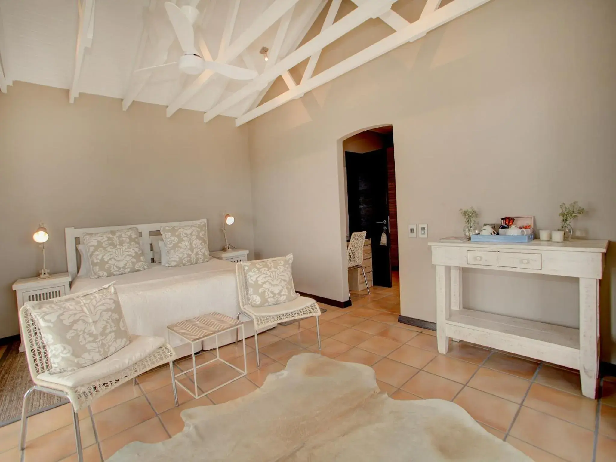 Luxury Room - single occupancy - Sea Facing in Abalone Guest Lodge Luxury Room - single occupancy - Sea Facing in Abalone Guest Lodge