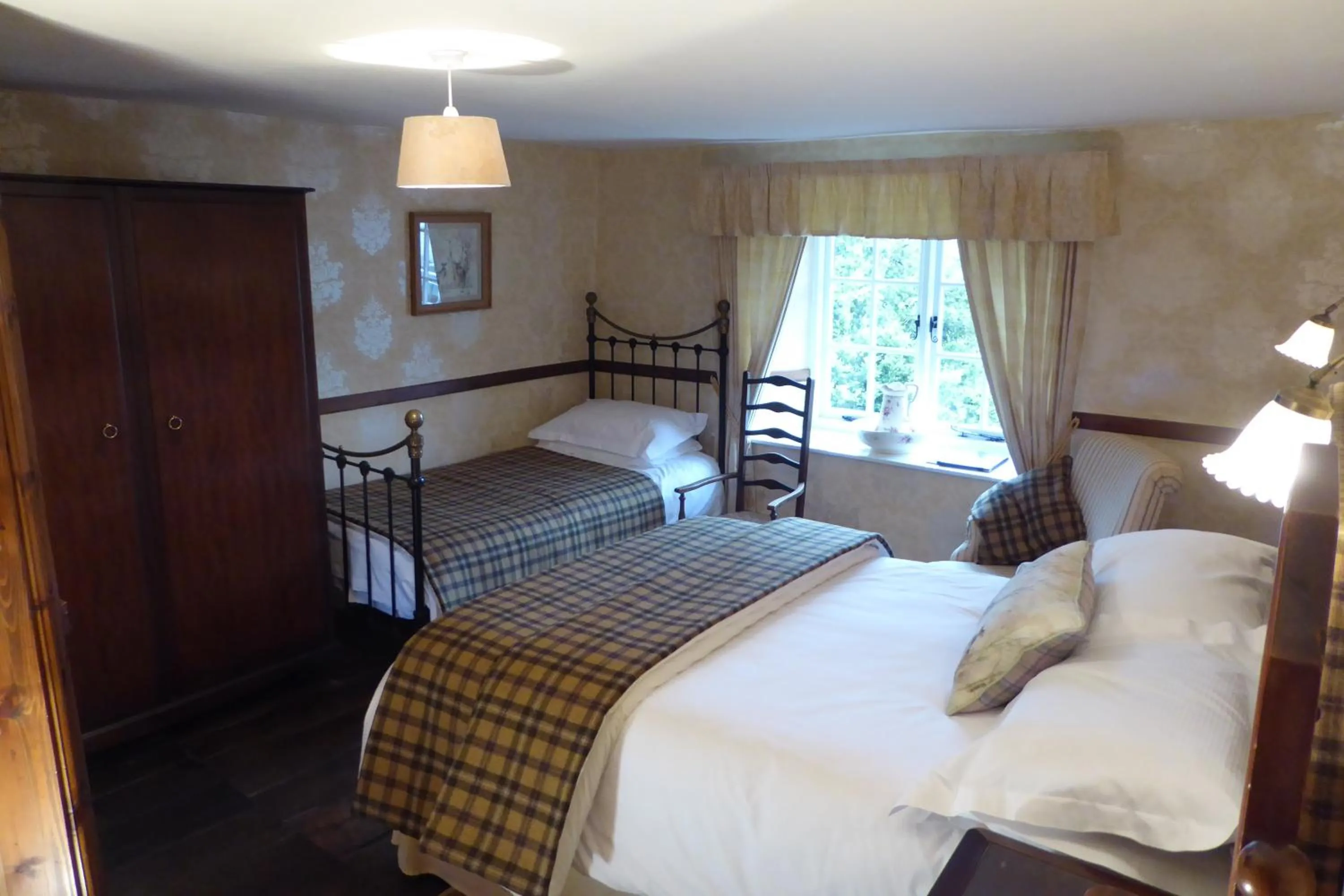 Photo of the whole room, Bed in High Wray Farm